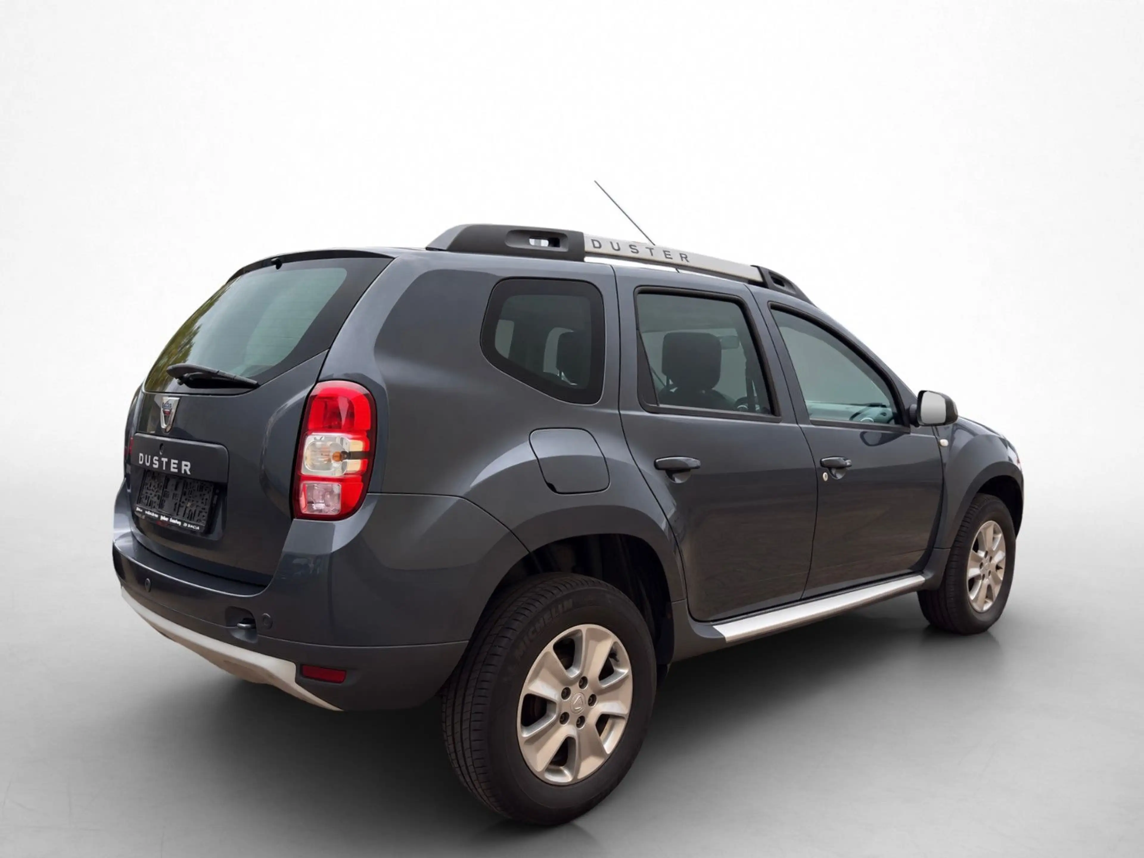 Dacia Duster I Prestige 4x2 *Navi/Leder/8-fach* — photo 5