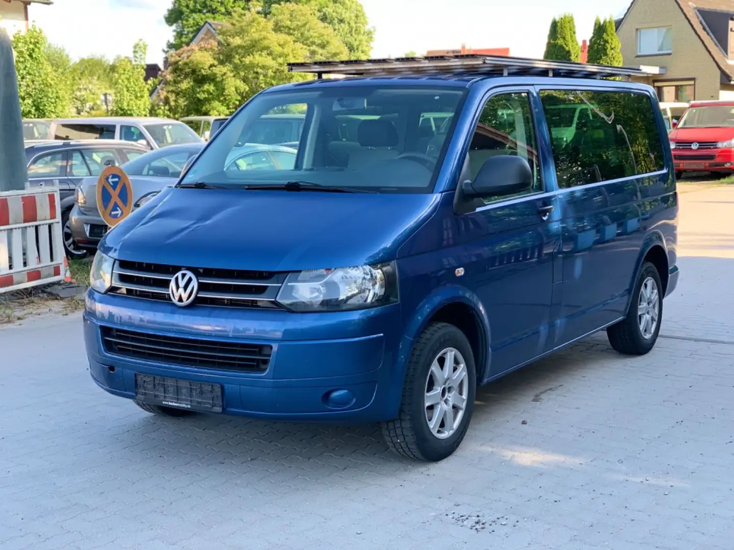 Volkswagen T5 Multivan Blau - 1