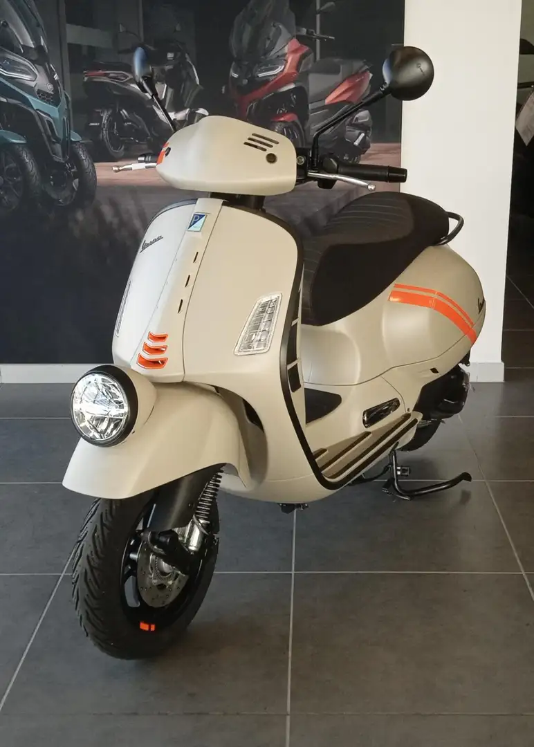 Vespa GTV 310 "i-get" EURO 5 + - NUOVO IN PRONTA CONSEGNA! Beige - 1