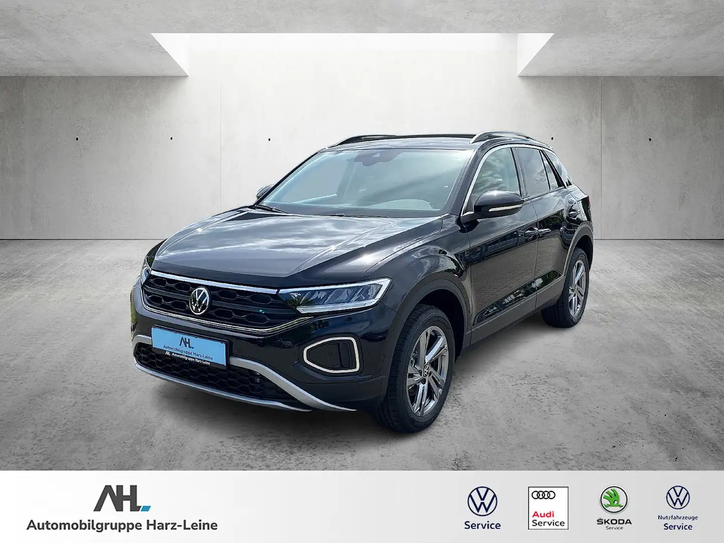Volkswagen T-Roc 1.5 TSI "Life" DSG/AHK/LED/ACC/RFK/APP-Connect Schwarz - 1