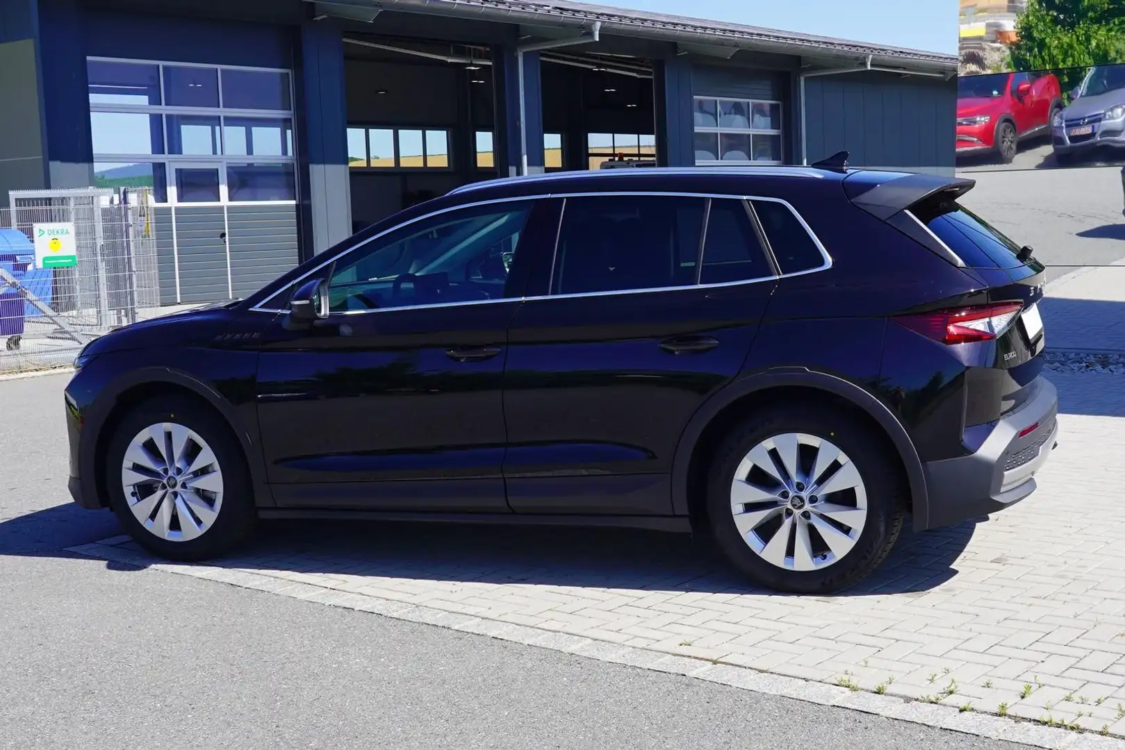 Skoda Elroq 85 Loft AHK Schwarz - 2