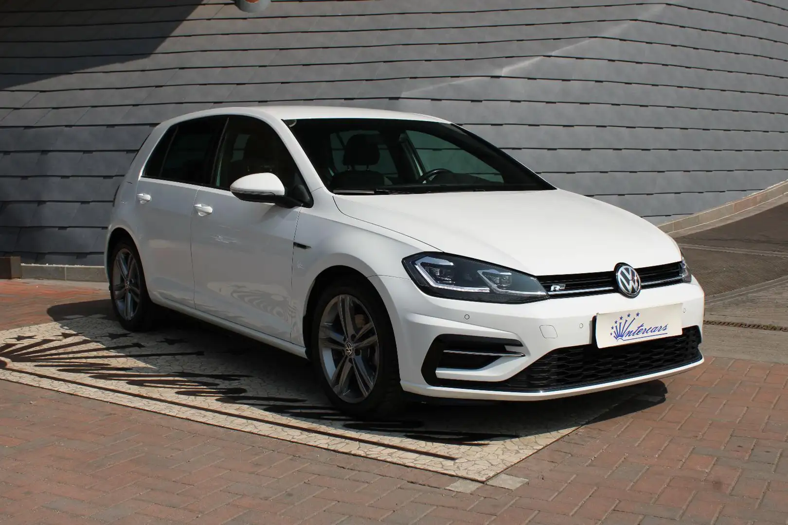 Volkswagen Golf 1.5TSI DSG R-line-LED-VIRTUAL Blanco - 1