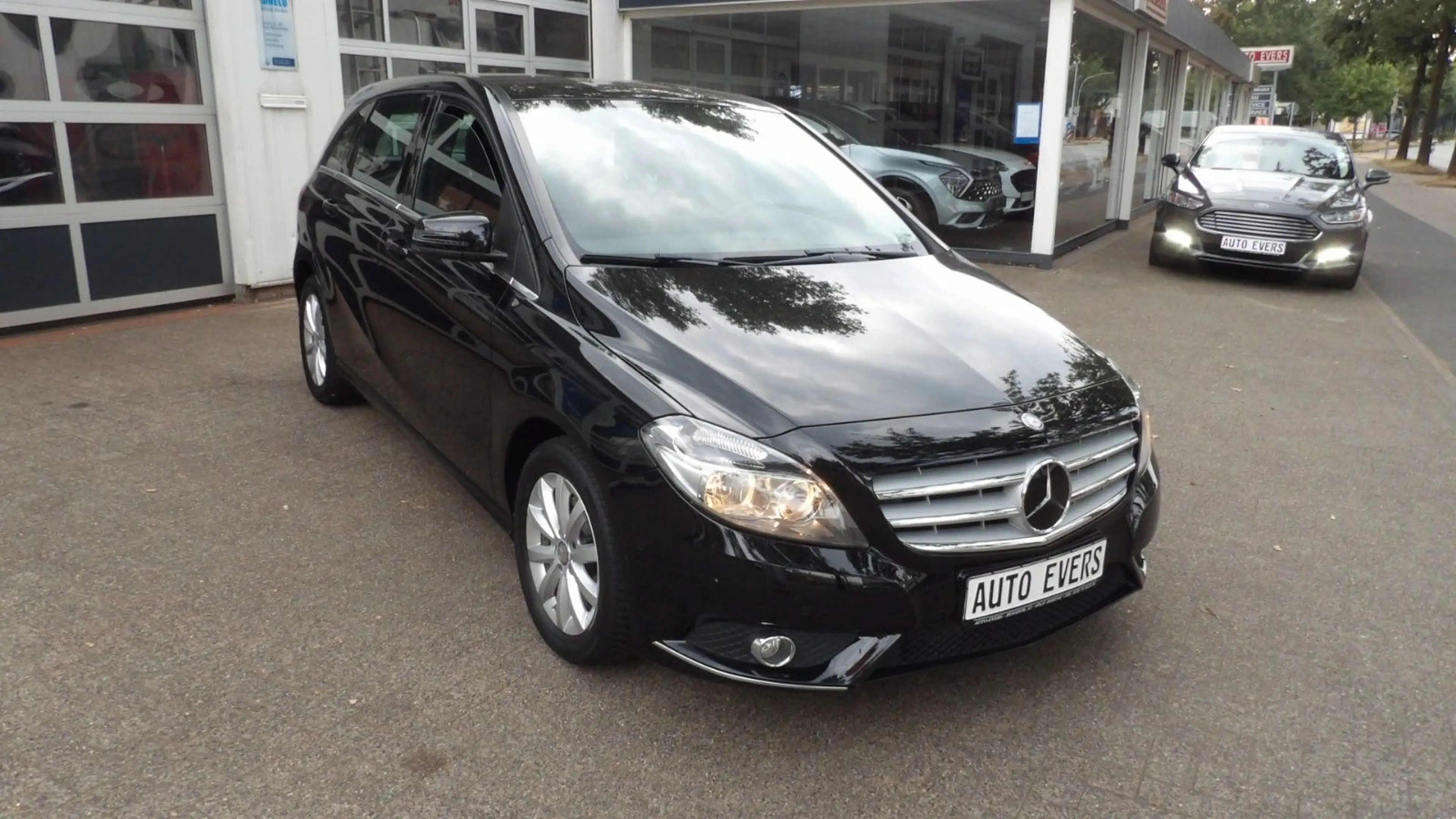 Mercedes-Benz B 200 B*PDC*SHZ*Automatik* — photo 3