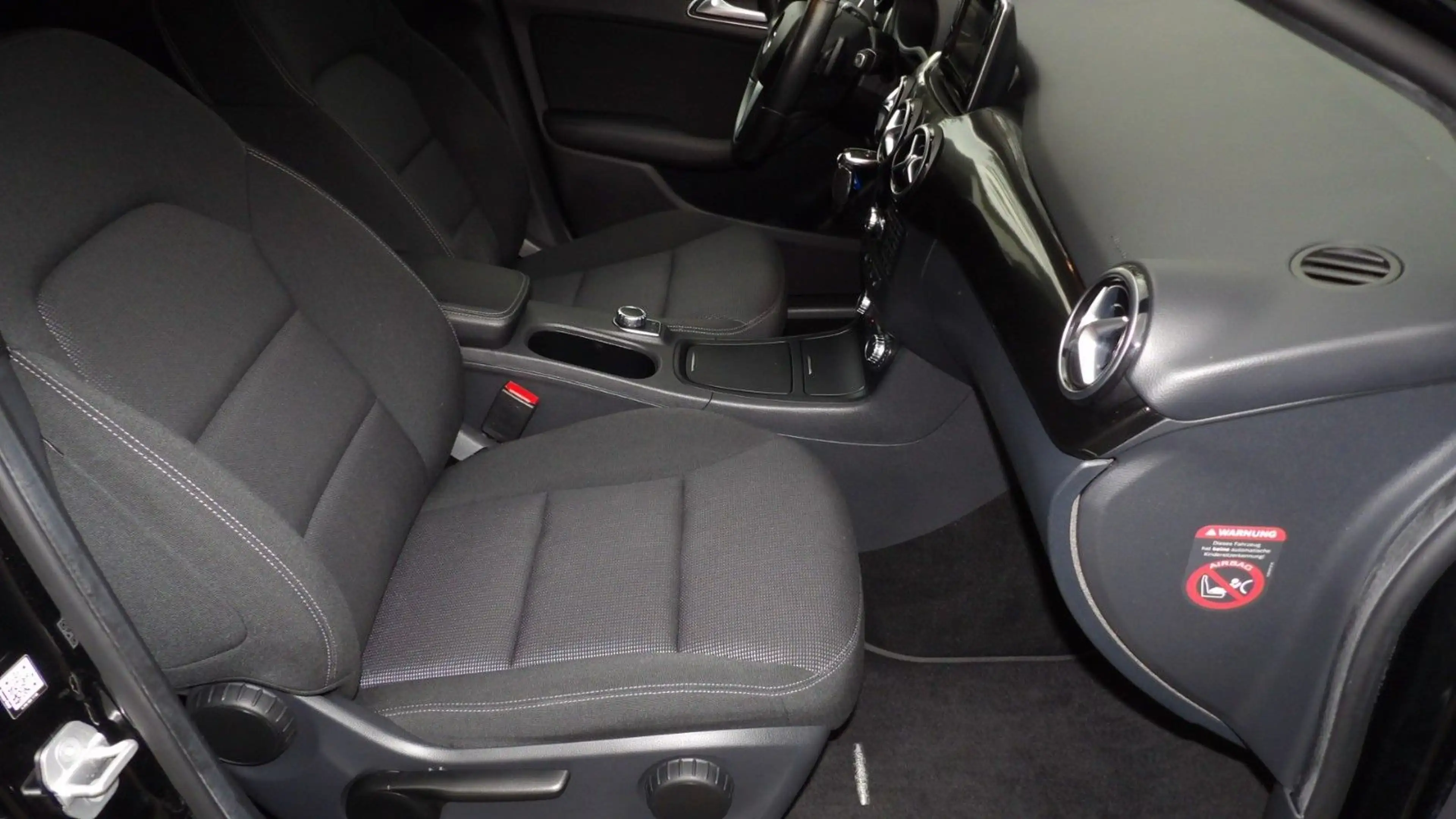 Mercedes-Benz B 200 B*PDC*SHZ*Automatik* — photo 10