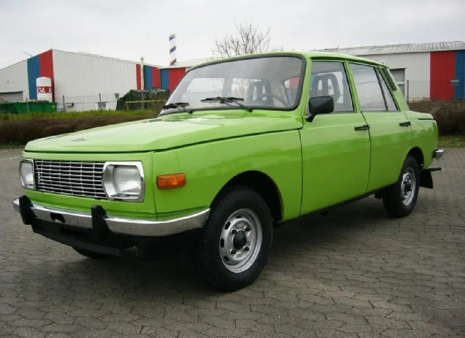 Wartburg 353 Vert - 1