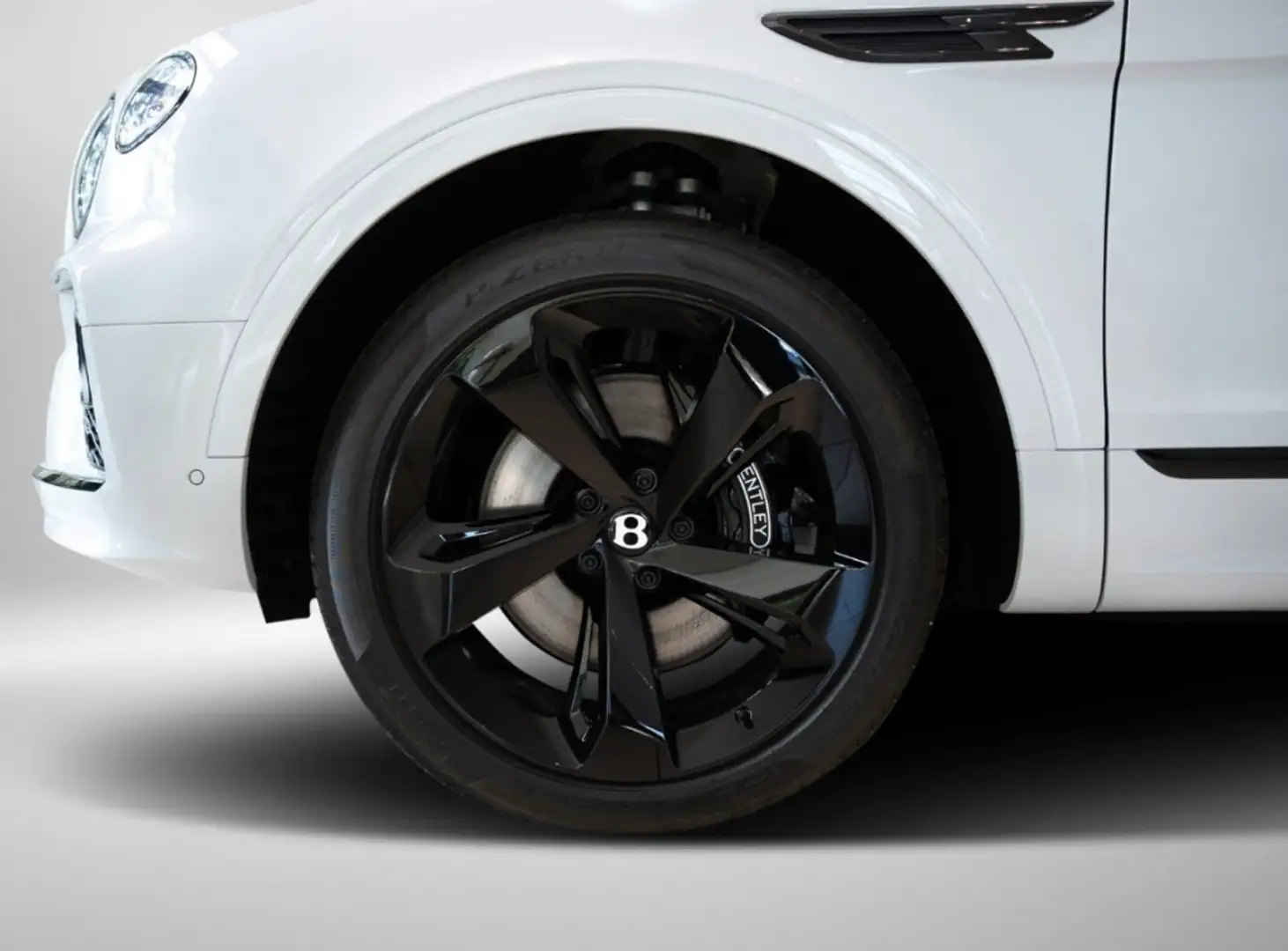 Bentley Bentayga V8 Blanc - 1