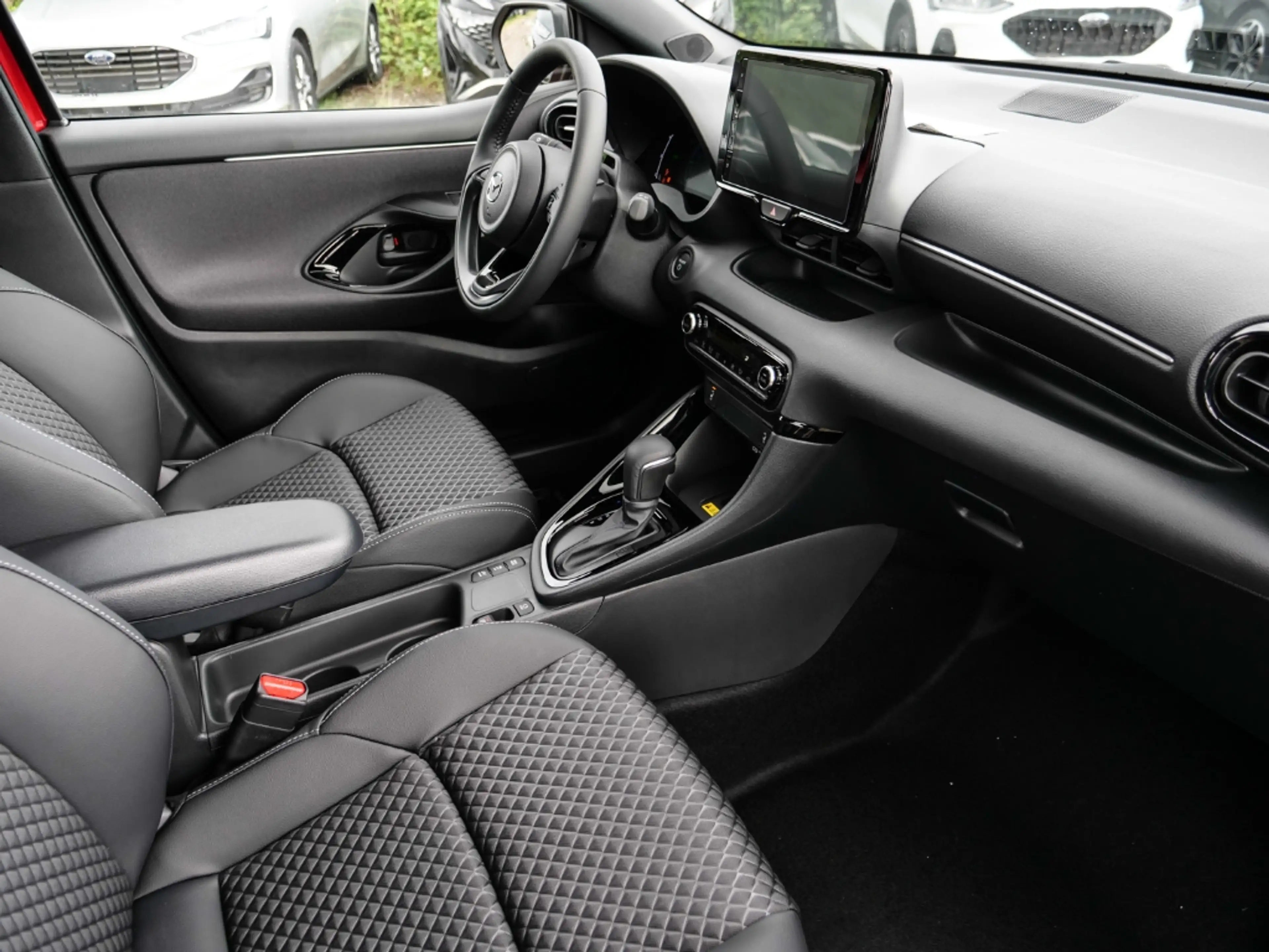 Mazda 2 Homura 1.5L VVT-i 116 PS e-CVT FWD LEDER — photo 12