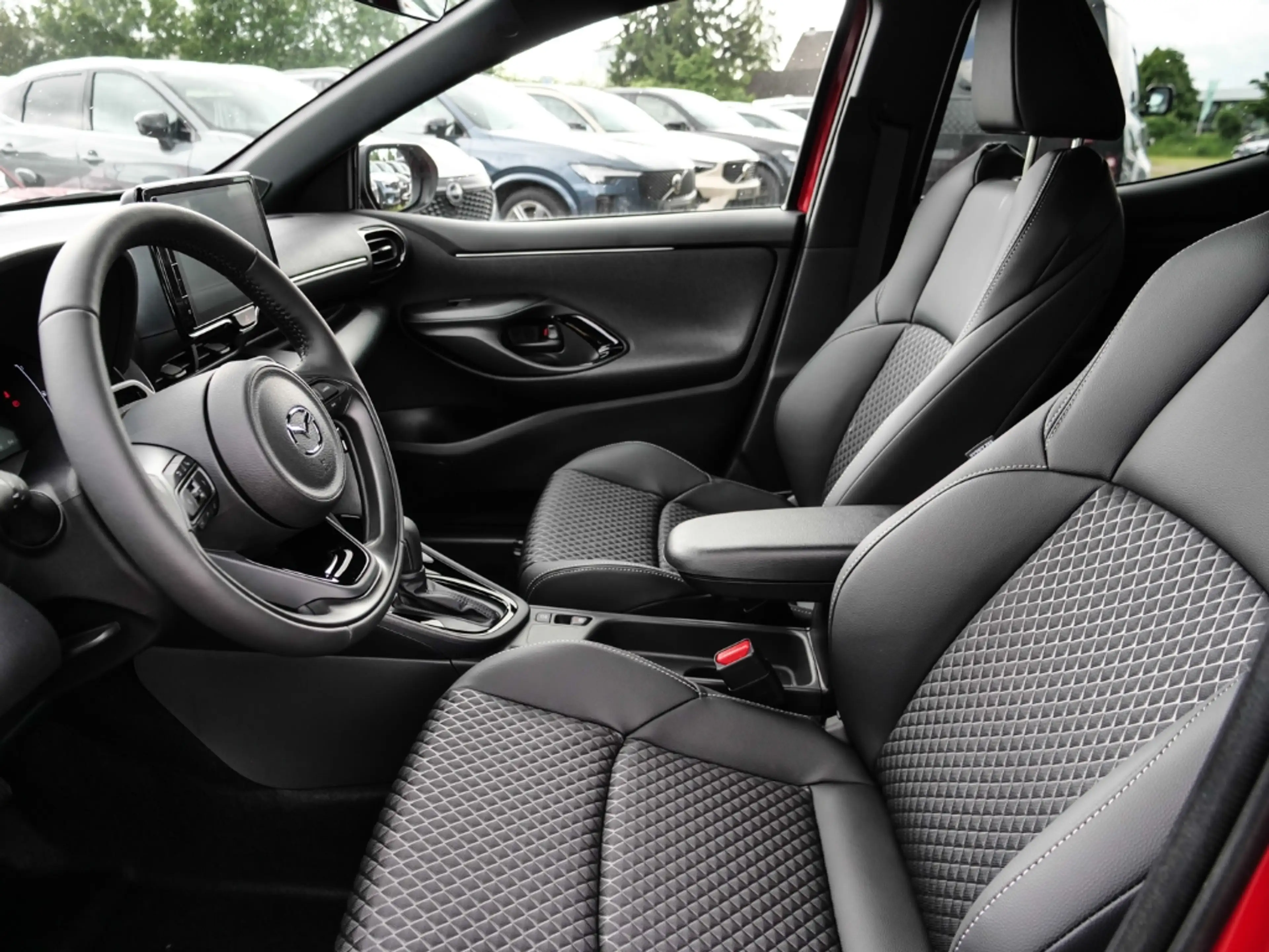 Mazda 2 Homura 1.5L VVT-i 116 PS e-CVT FWD LEDER — photo 6