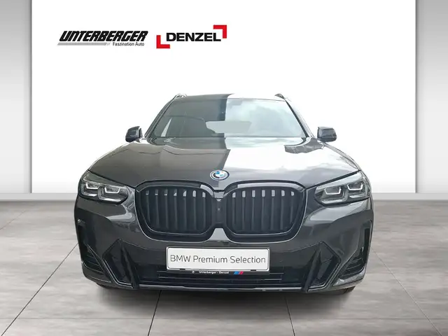 BMW X3 view 6