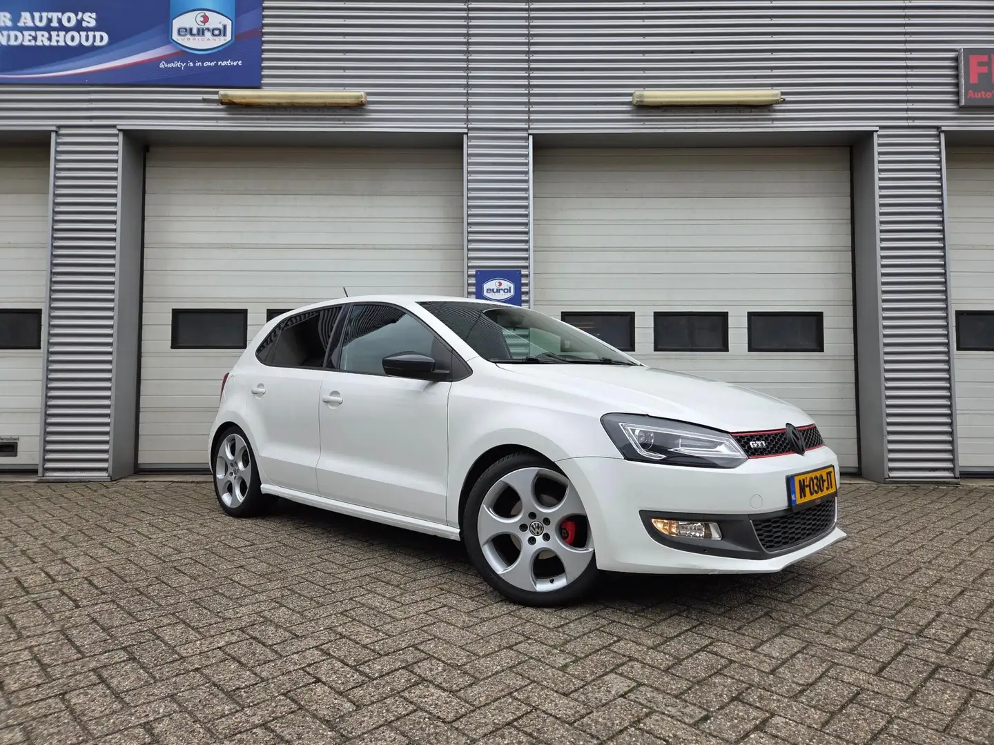 Volkswagen Polo 1.2 TSI Comfortline GTI Look! Weiß - 2