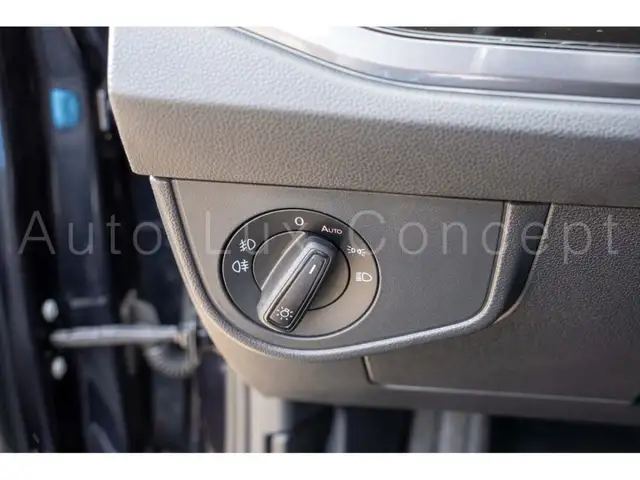 Volkswagen Polo view 10