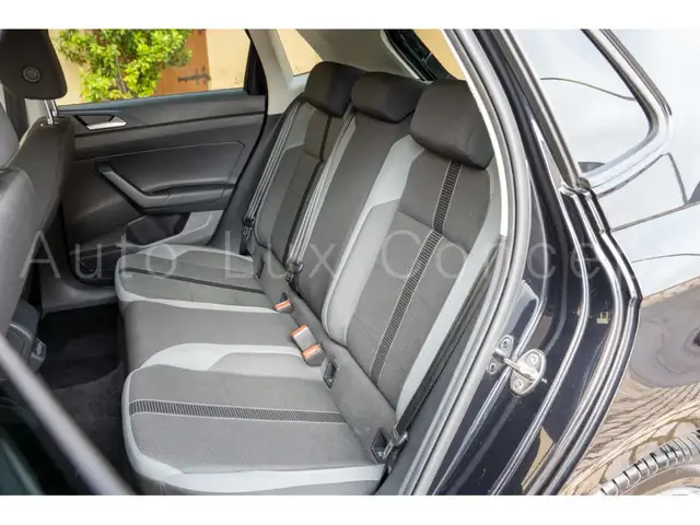 Volkswagen Polo view 7