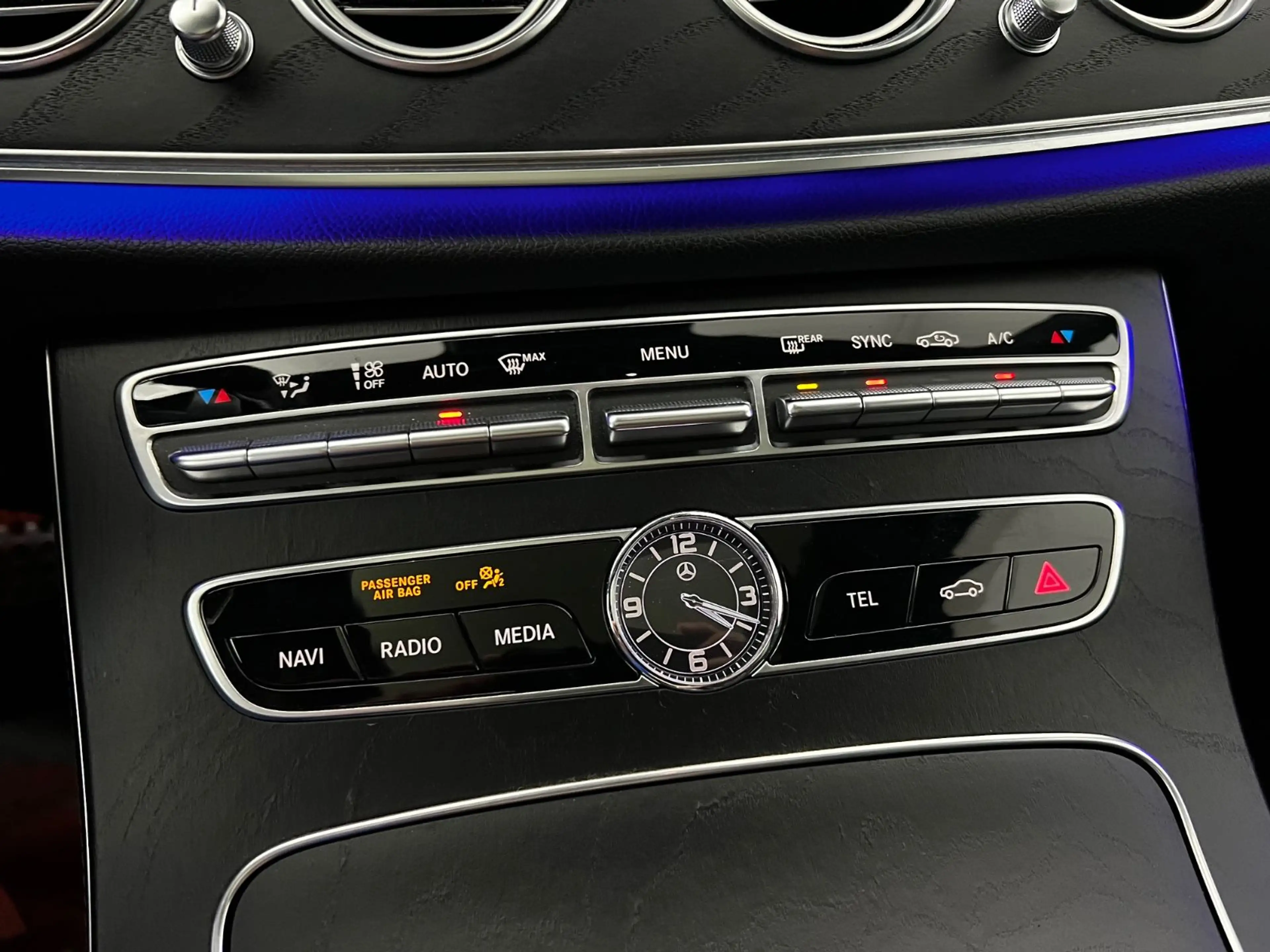 Mercedes-Benz E 53 AMG 4Matic+ /  TOP AUSTATT. / 457 PS / 4x4 — photo 43