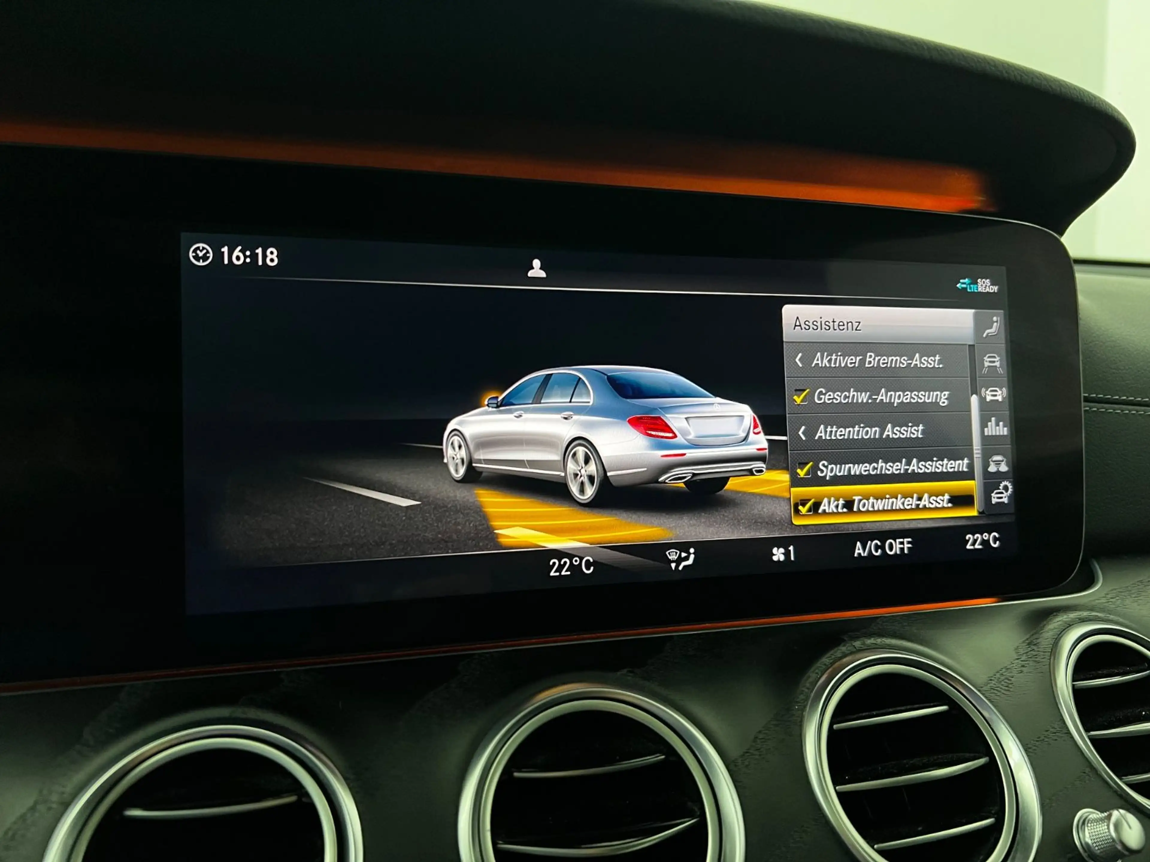 Mercedes-Benz E 53 AMG 4Matic+ /  TOP AUSTATT. / 457 PS / 4x4 — photo 41