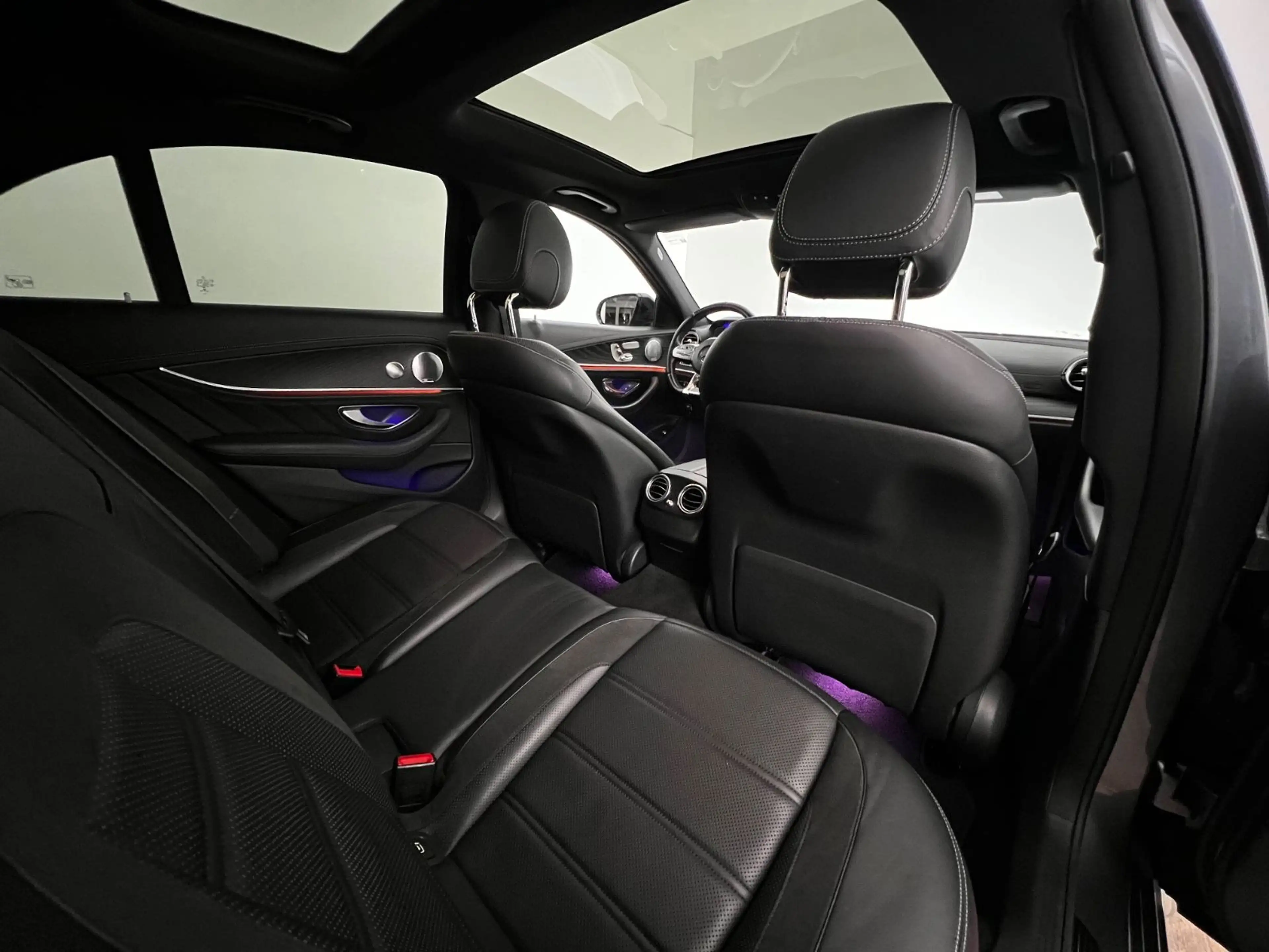 Mercedes-Benz E 53 AMG 4Matic+ /  TOP AUSTATT. / 457 PS / 4x4 — photo 13