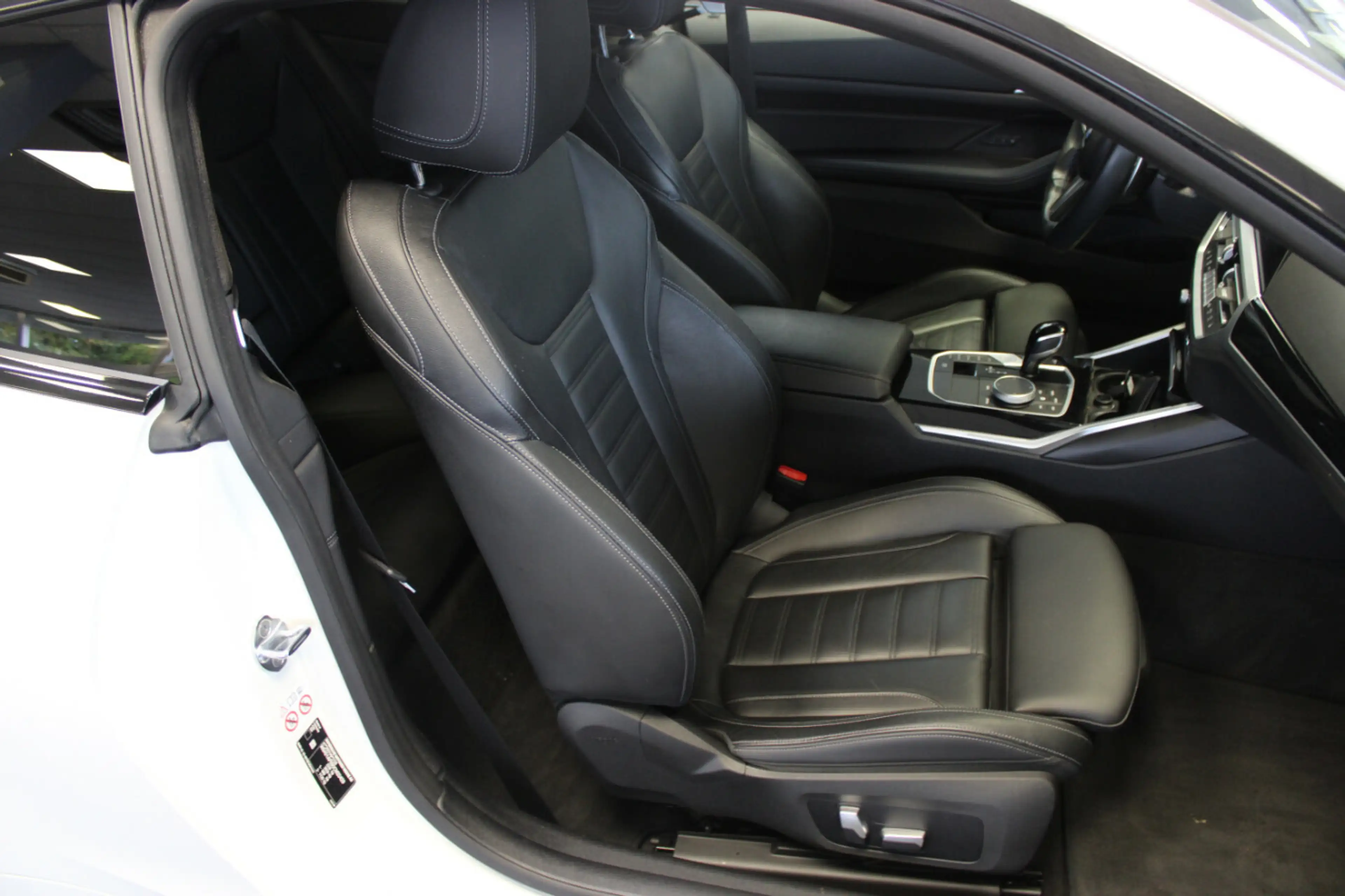 BMW 430 430i Coupe M Sport — photo 11