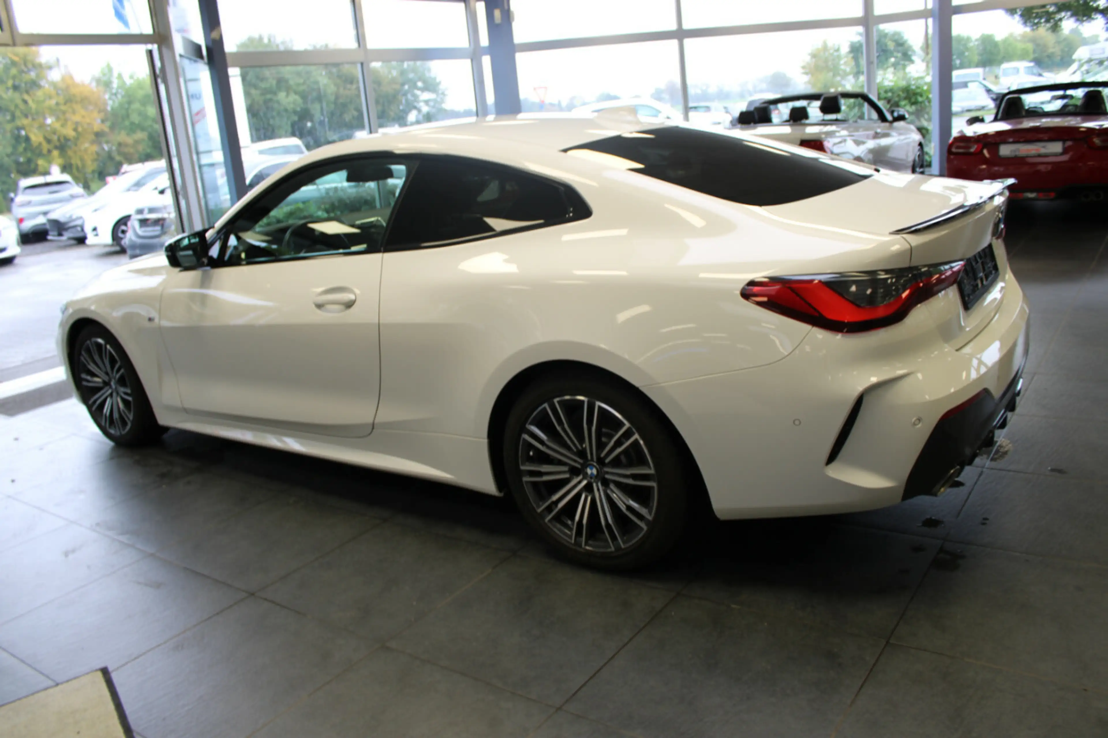 BMW 430 430i Coupe M Sport — photo 4