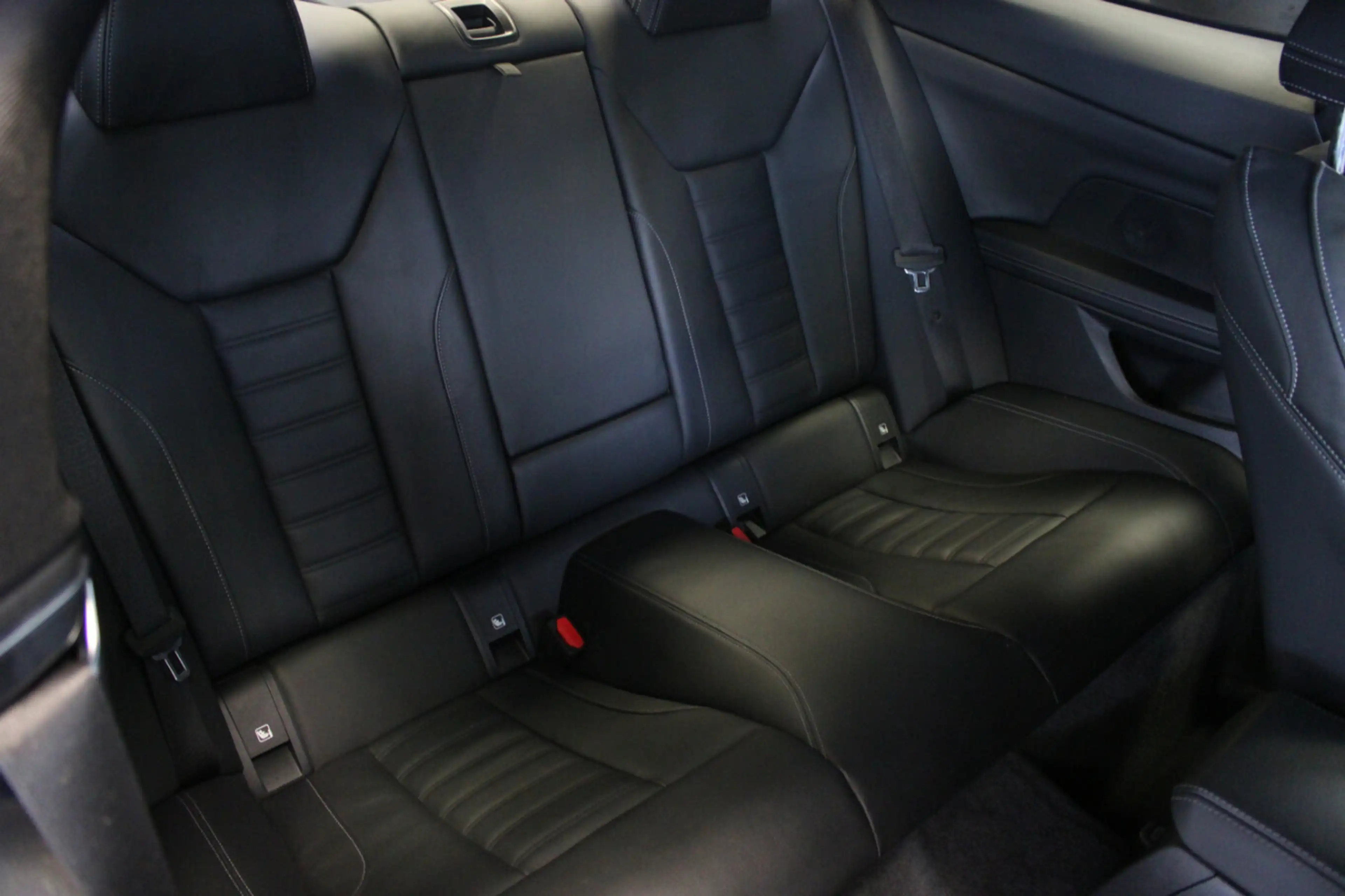 BMW 430 430i Coupe M Sport — photo 12