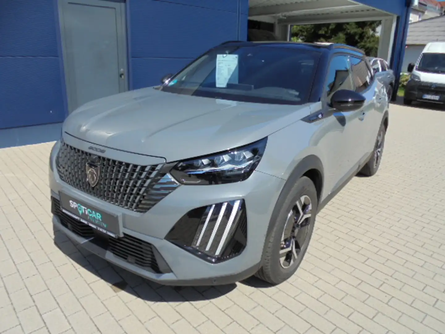 Peugeot 2008 GT Elektromotor 156 - Neues Modell Grau - 1