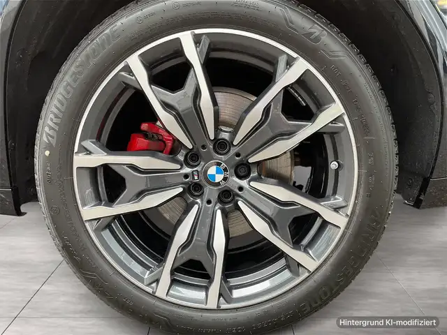 BMW X4 M view 6