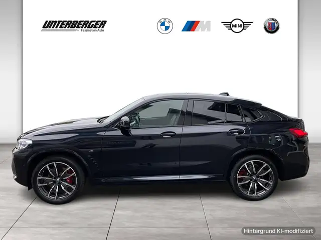 BMW X4 M view 3