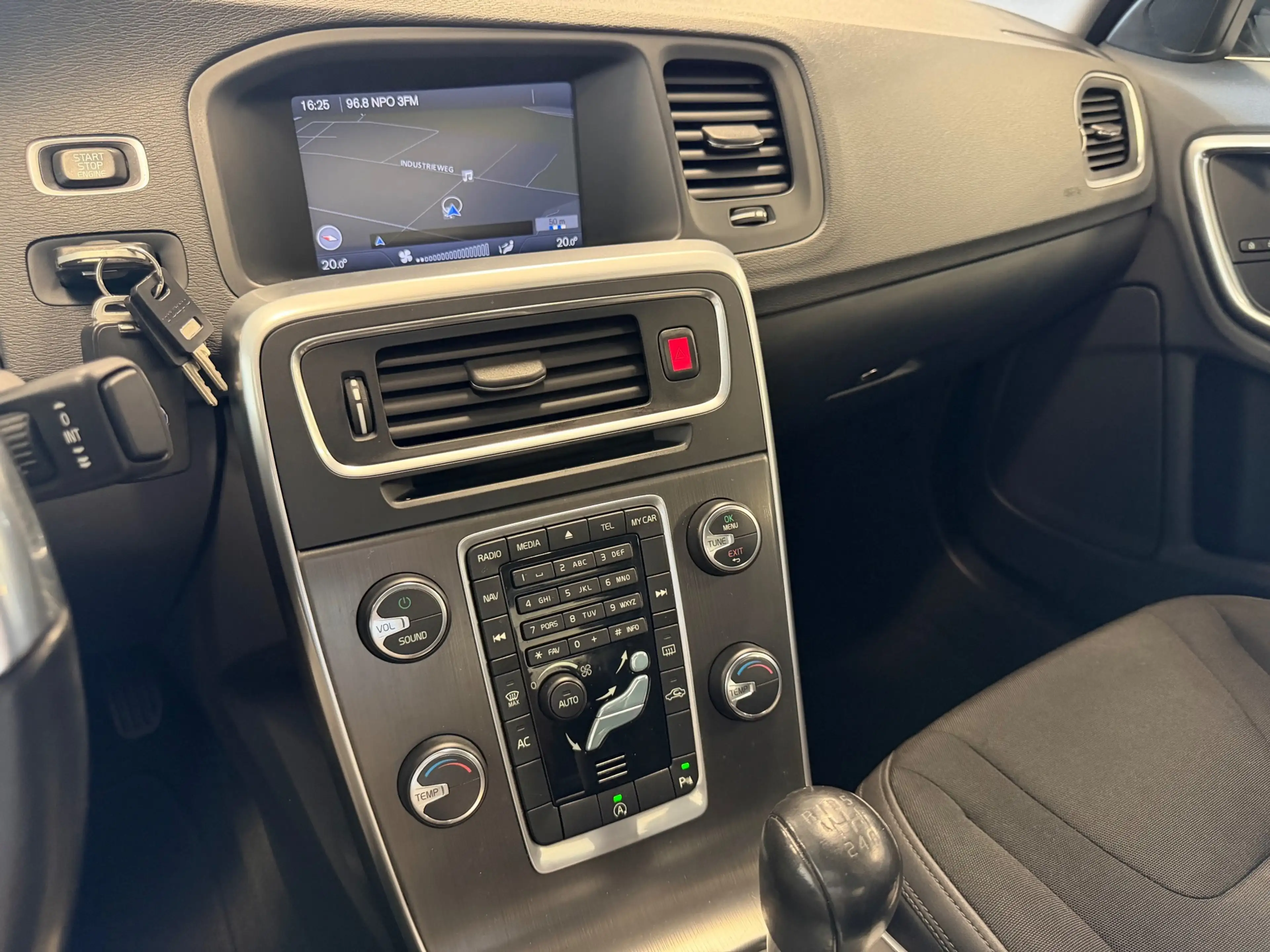 Volvo S60 1.6 T3 Momentum NAP/DEALERONDERHOUDEN/TREKHAAK — photo 18