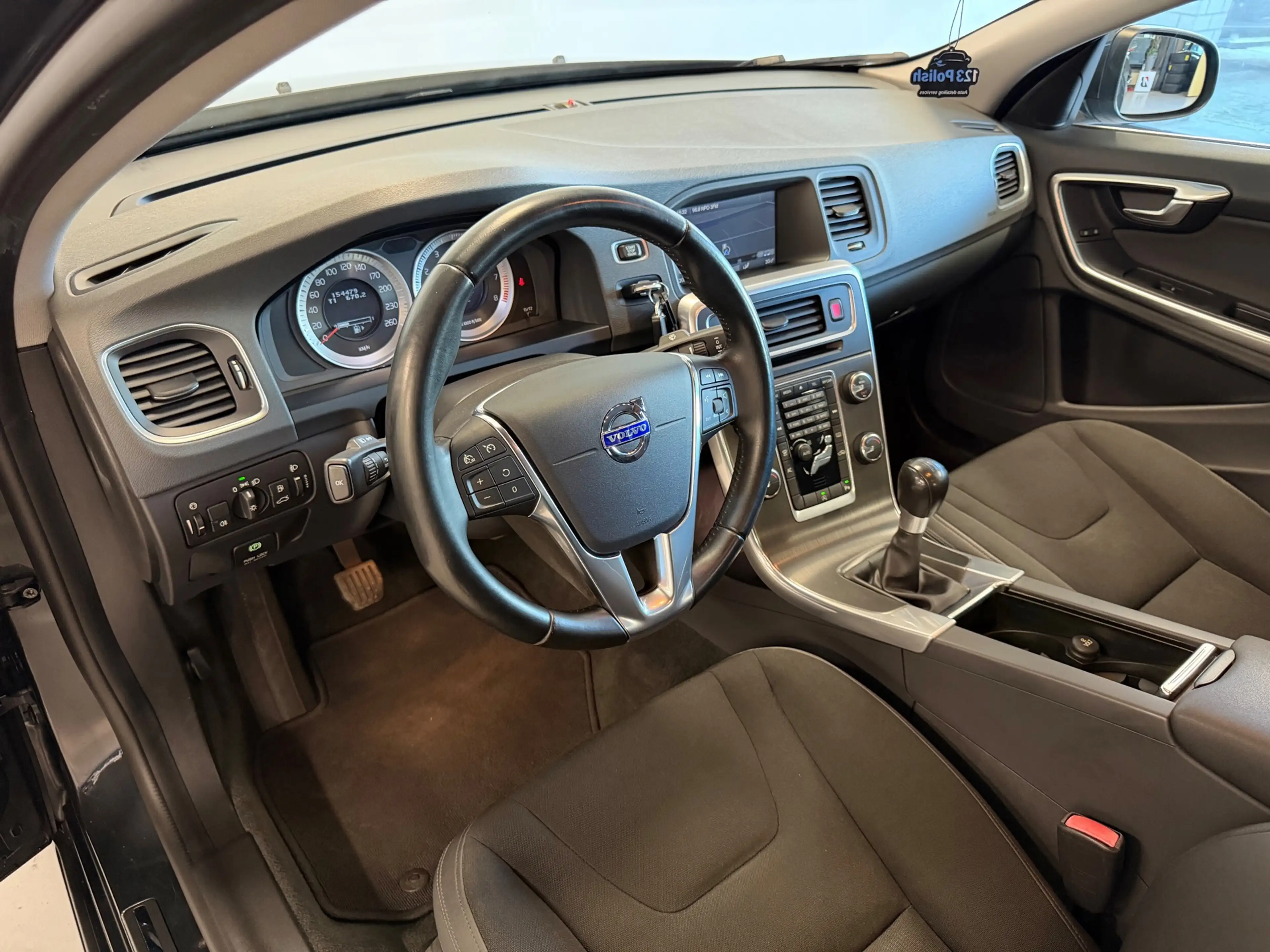 Volvo S60 1.6 T3 Momentum NAP/DEALERONDERHOUDEN/TREKHAAK — photo 11