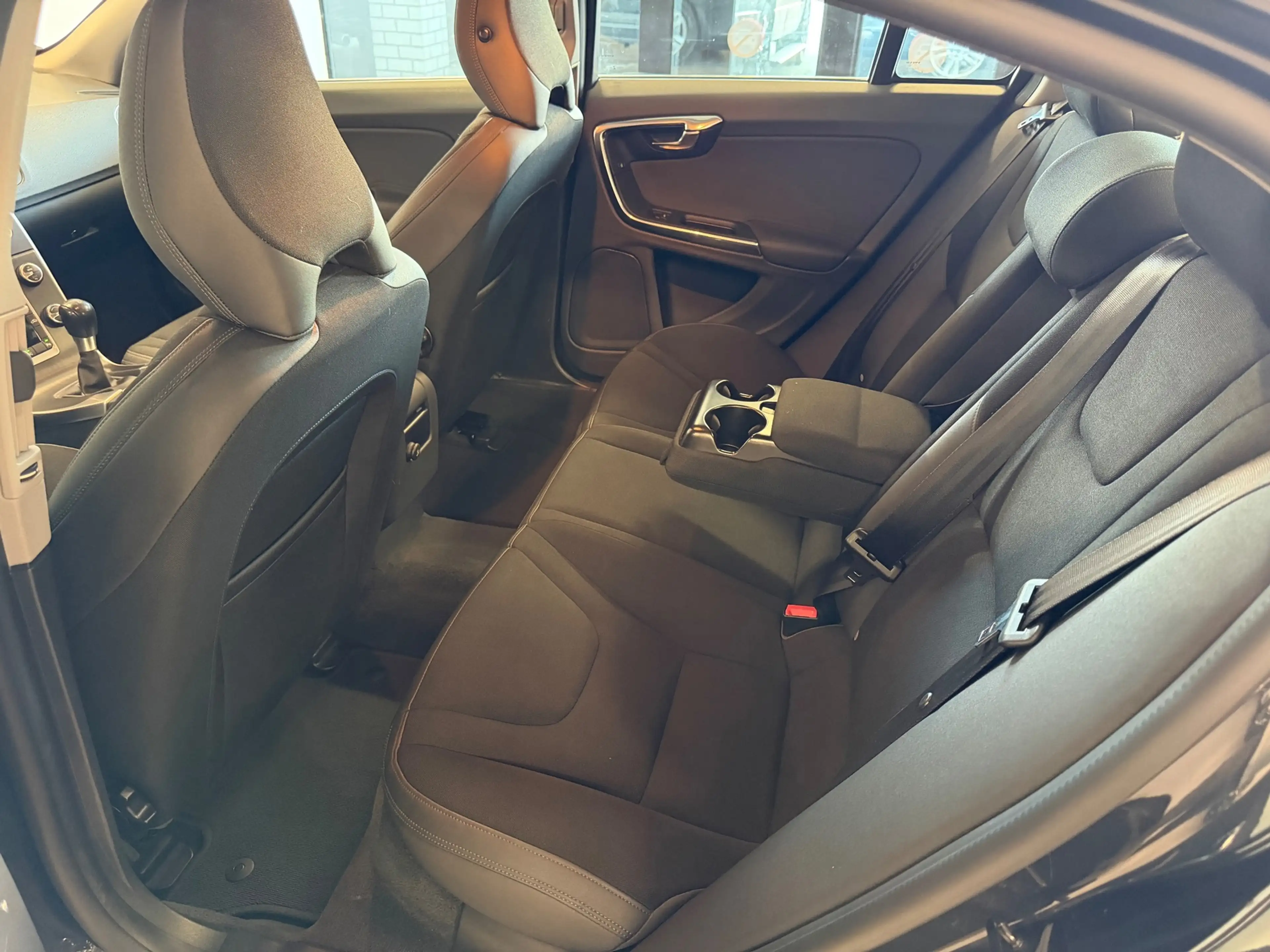 Volvo S60 1.6 T3 Momentum NAP/DEALERONDERHOUDEN/TREKHAAK — photo 13