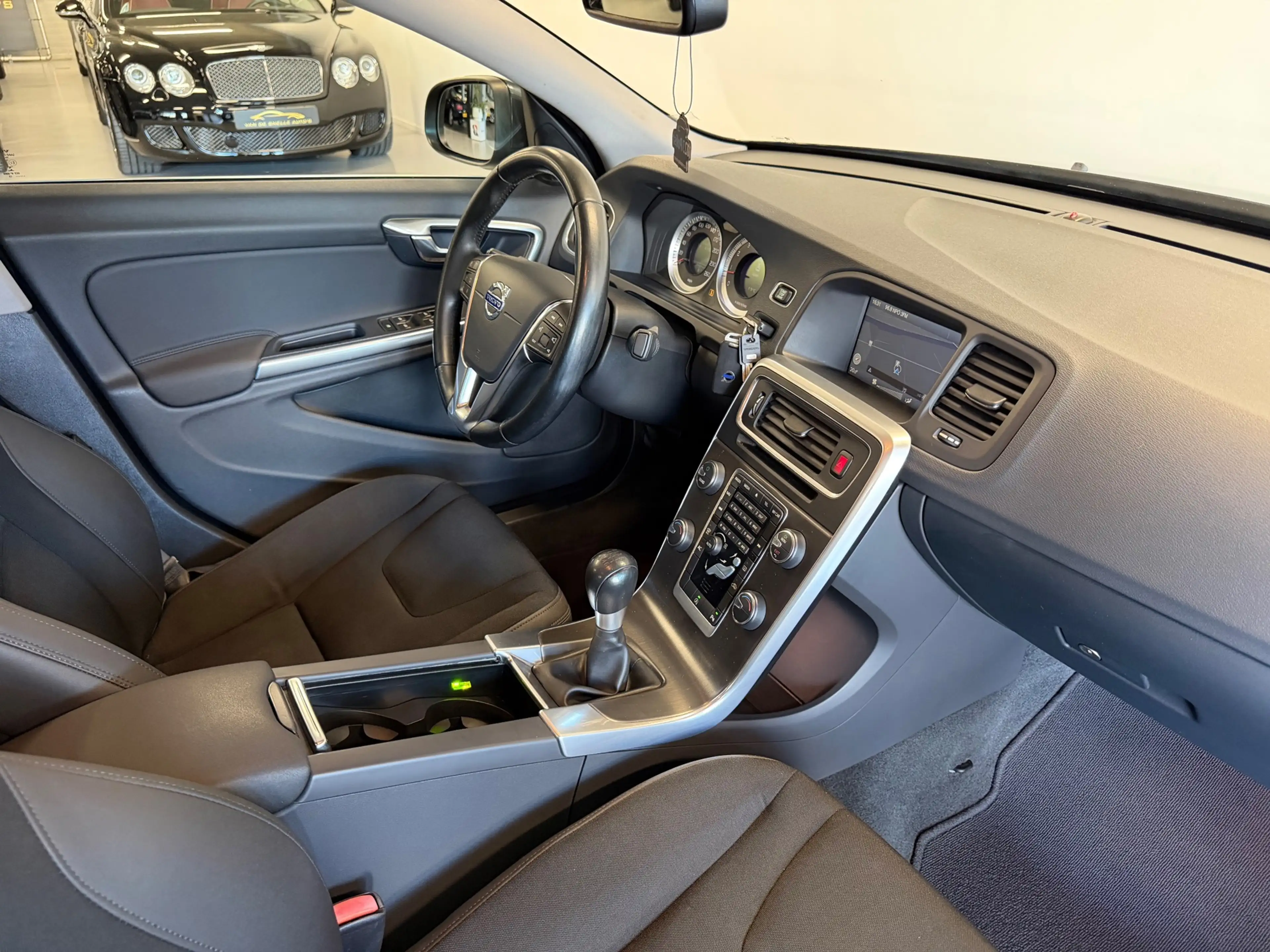 Volvo S60 1.6 T3 Momentum NAP/DEALERONDERHOUDEN/TREKHAAK — photo 16