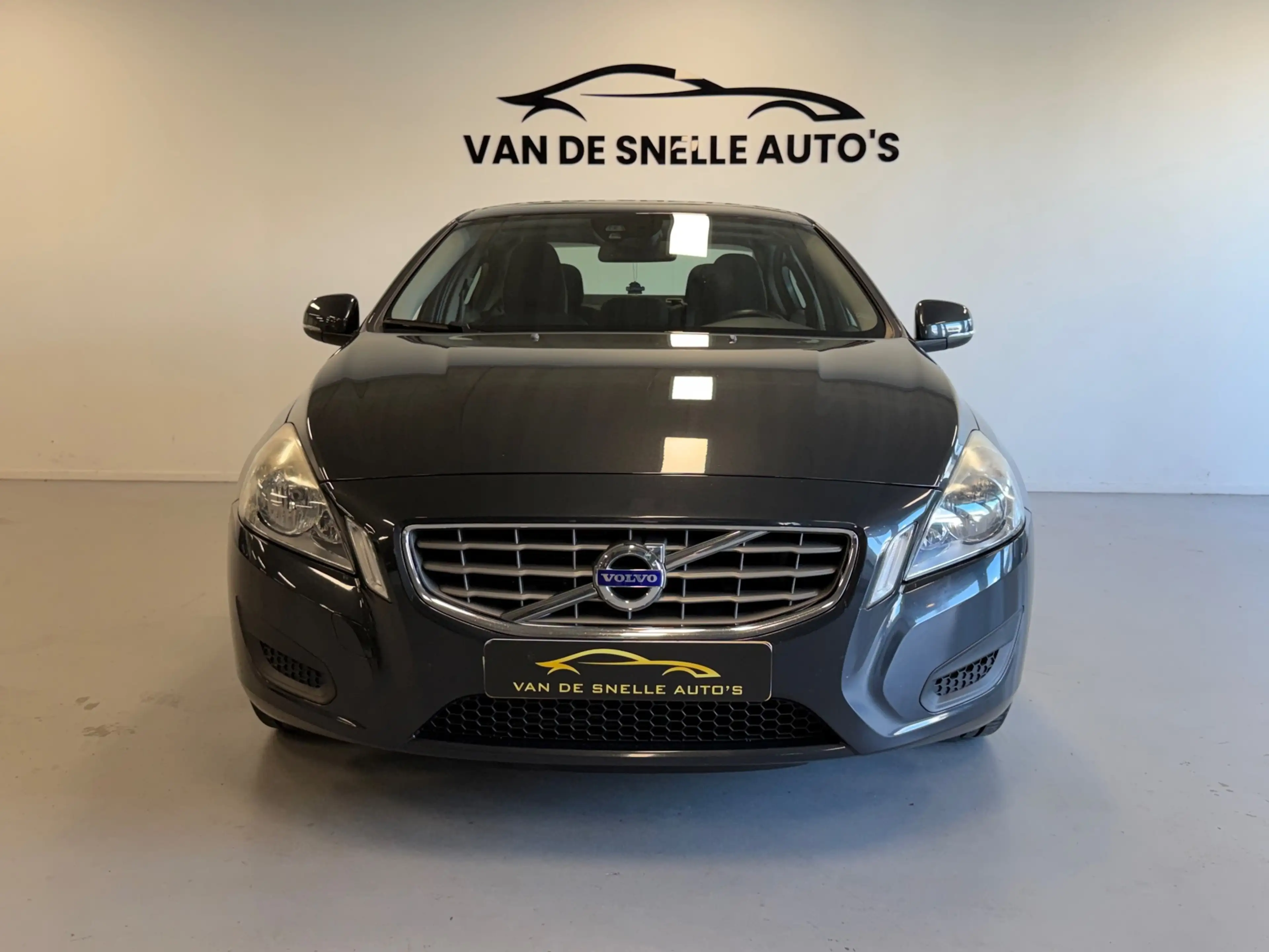 Volvo S60 1.6 T3 Momentum NAP/DEALERONDERHOUDEN/TREKHAAK — photo 2