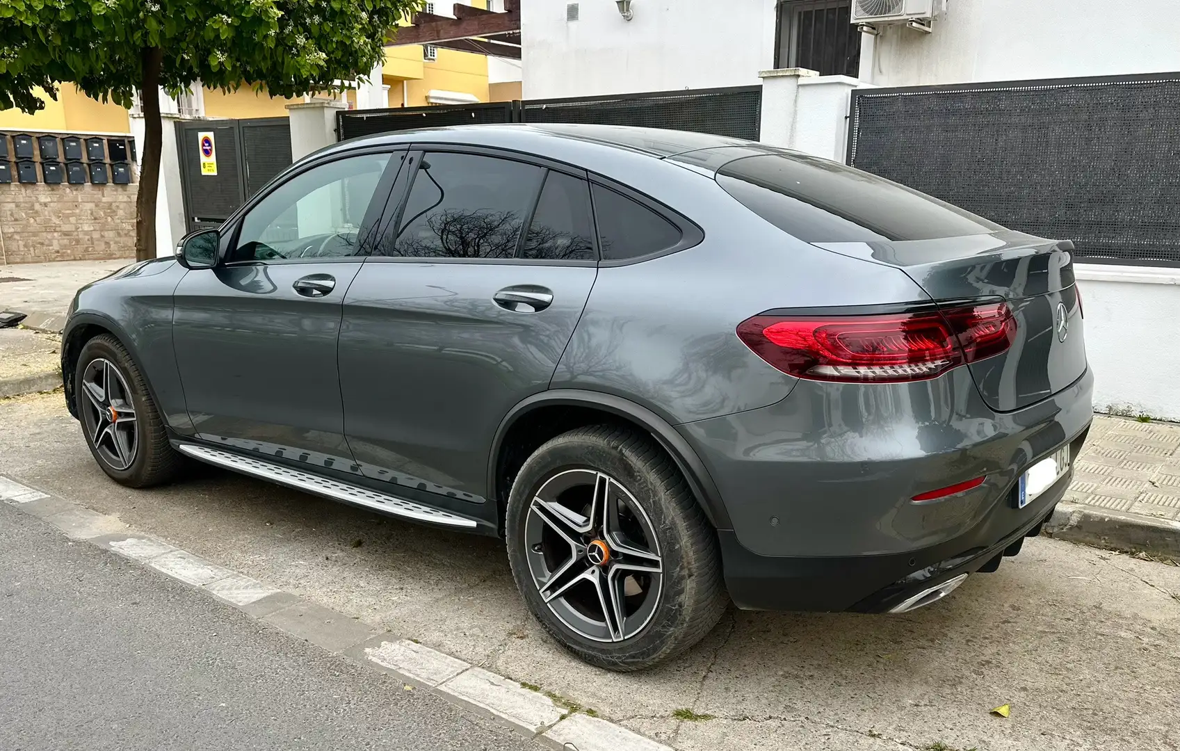 Mercedes-Benz GLC 300 300d 4Matic 9G-Tronic - 2