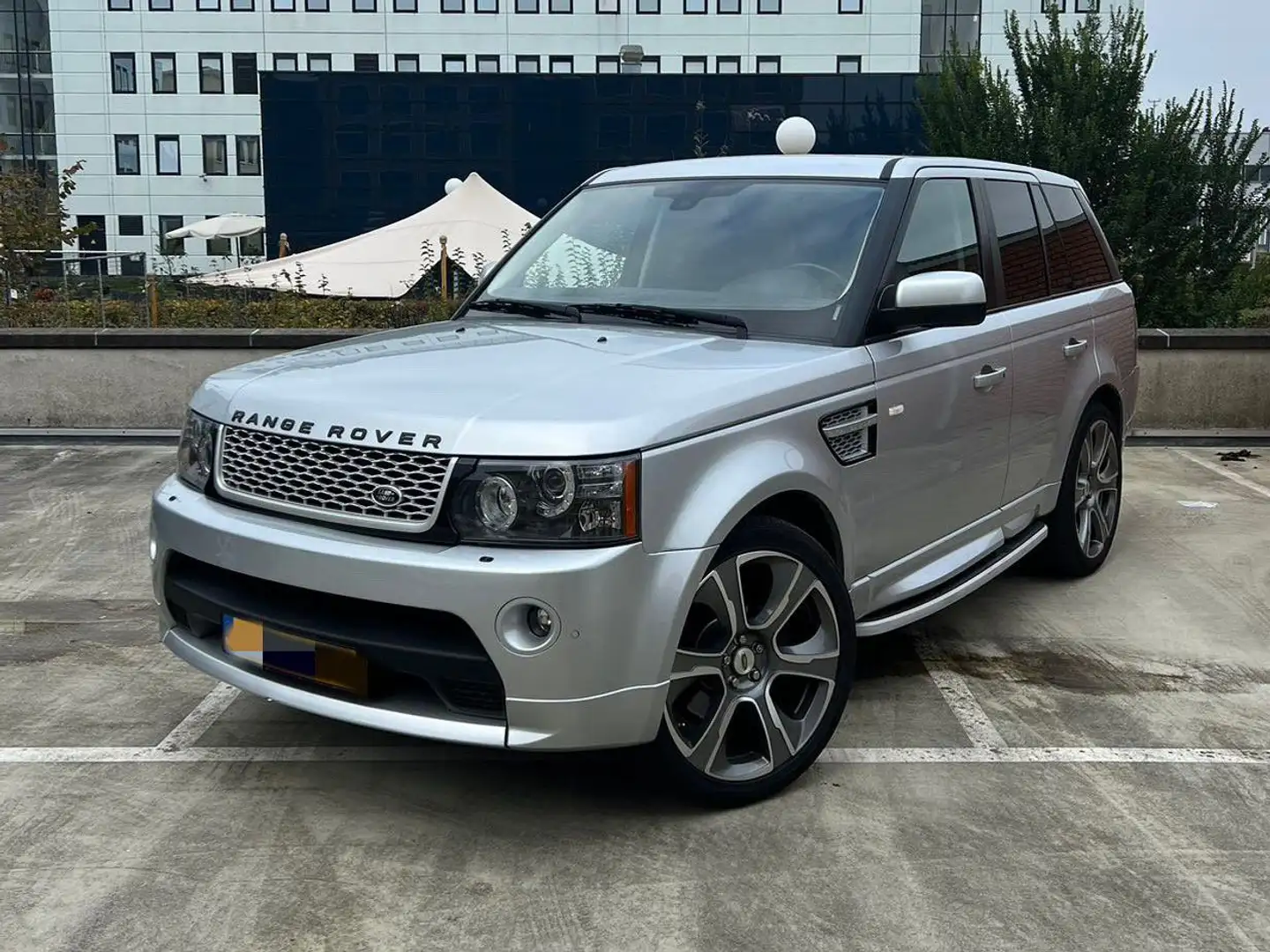 Land Rover Range Rover Sport 5.0V8 Timing Chain Replaced srebrna - 1