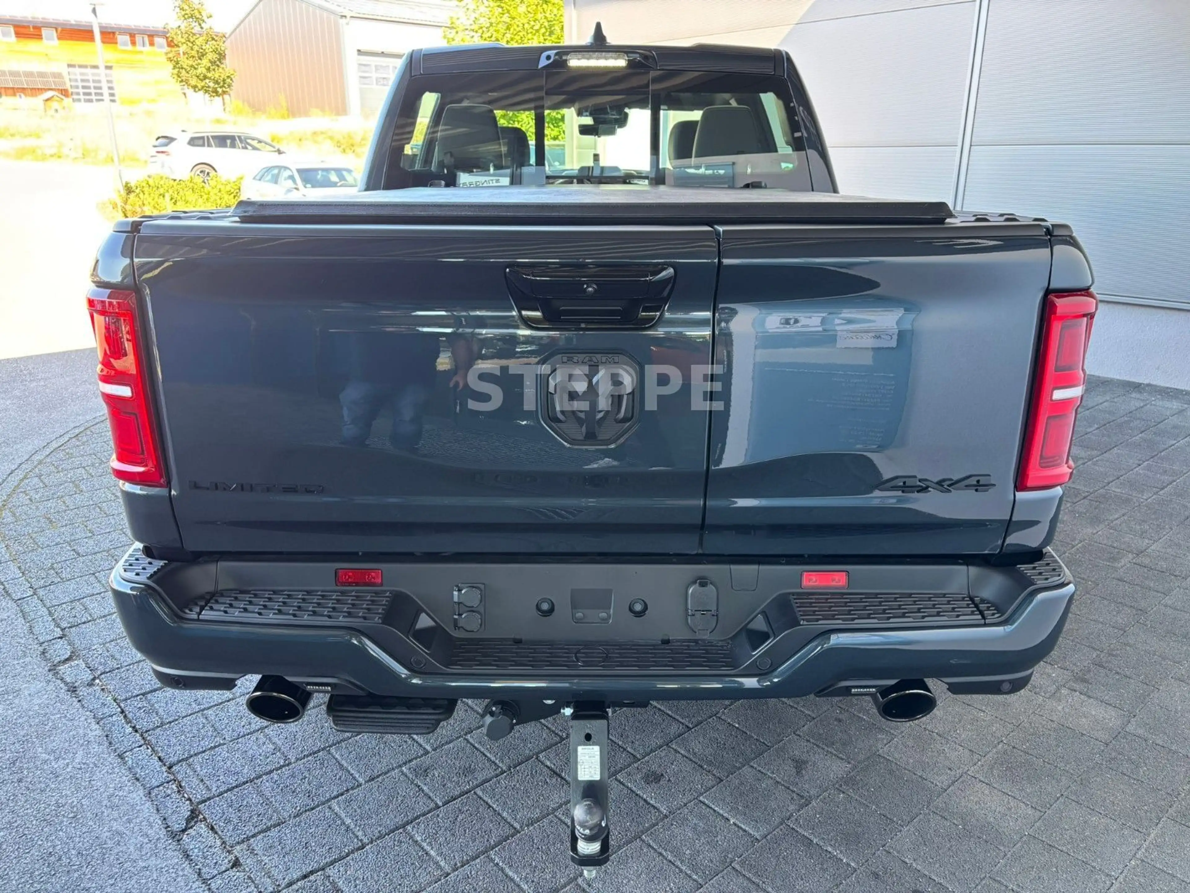 Dodge RAM 2026 RAM 1500 Limited Night 5,7LV8 Rambox MWK — photo 5