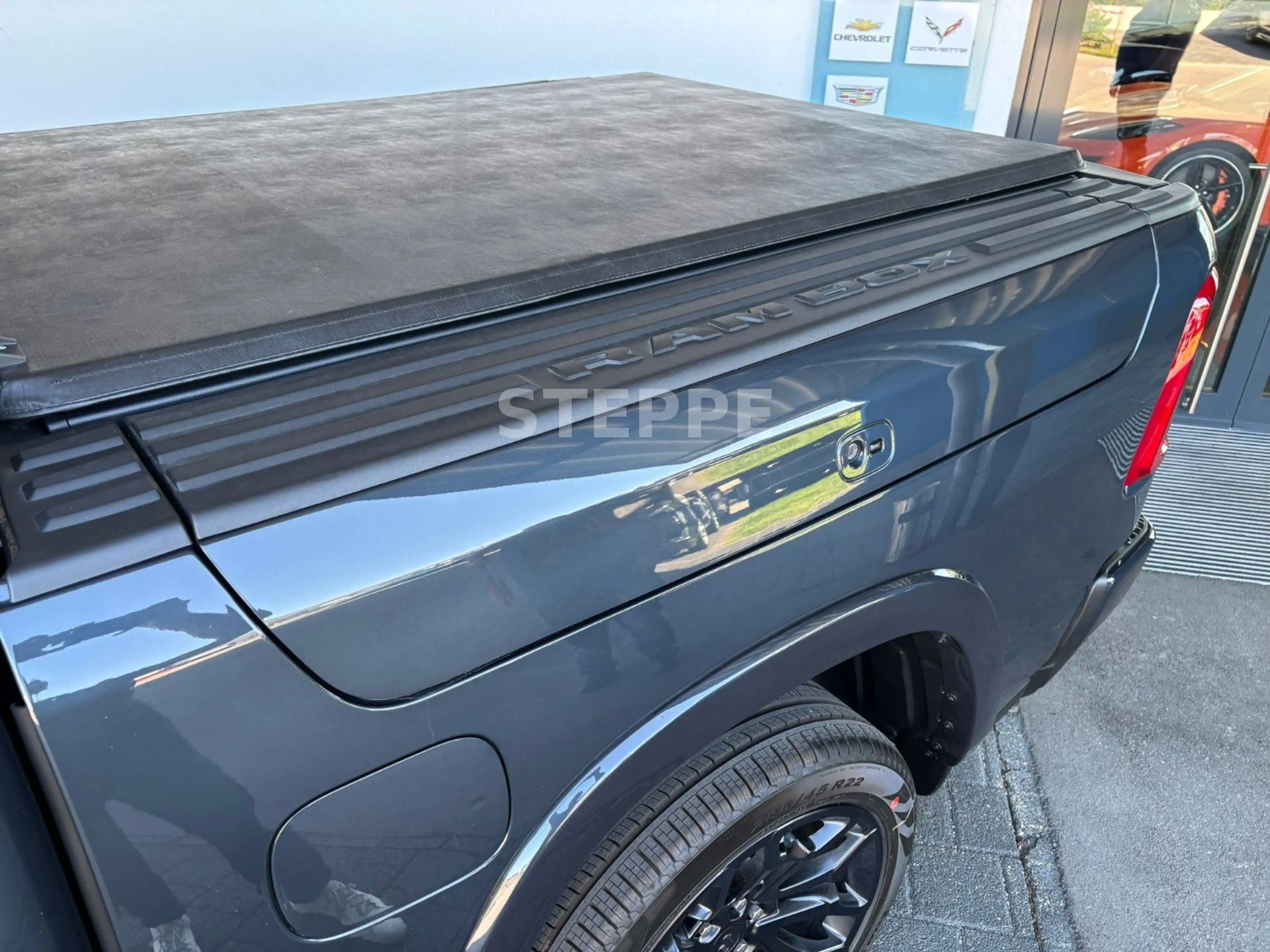 Dodge RAM 2026 RAM 1500 Limited Night 5,7LV8 Rambox MWK — photo 6