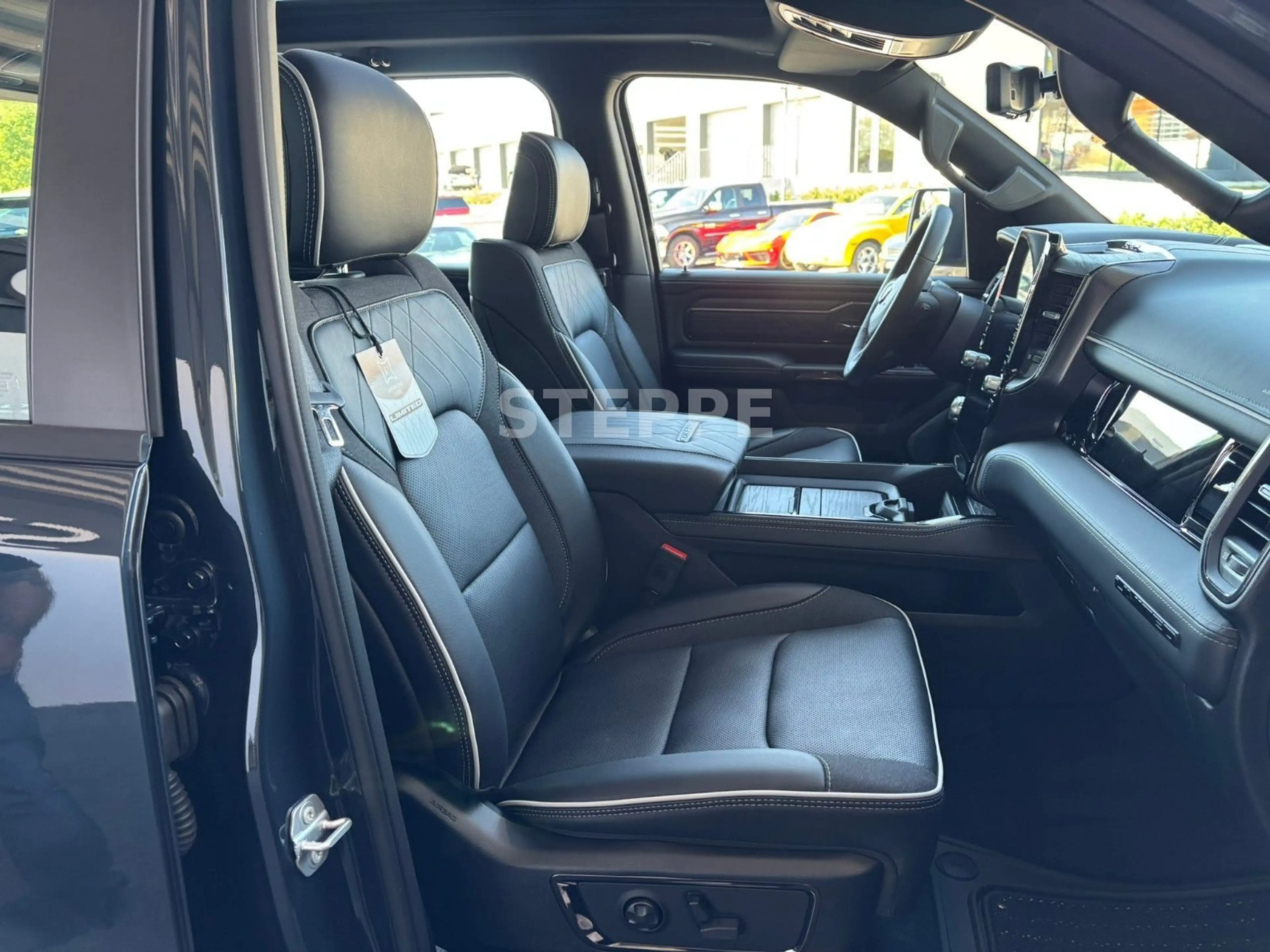 Dodge RAM 2026 RAM 1500 Limited Night 5,7LV8 Rambox MWK — photo 14