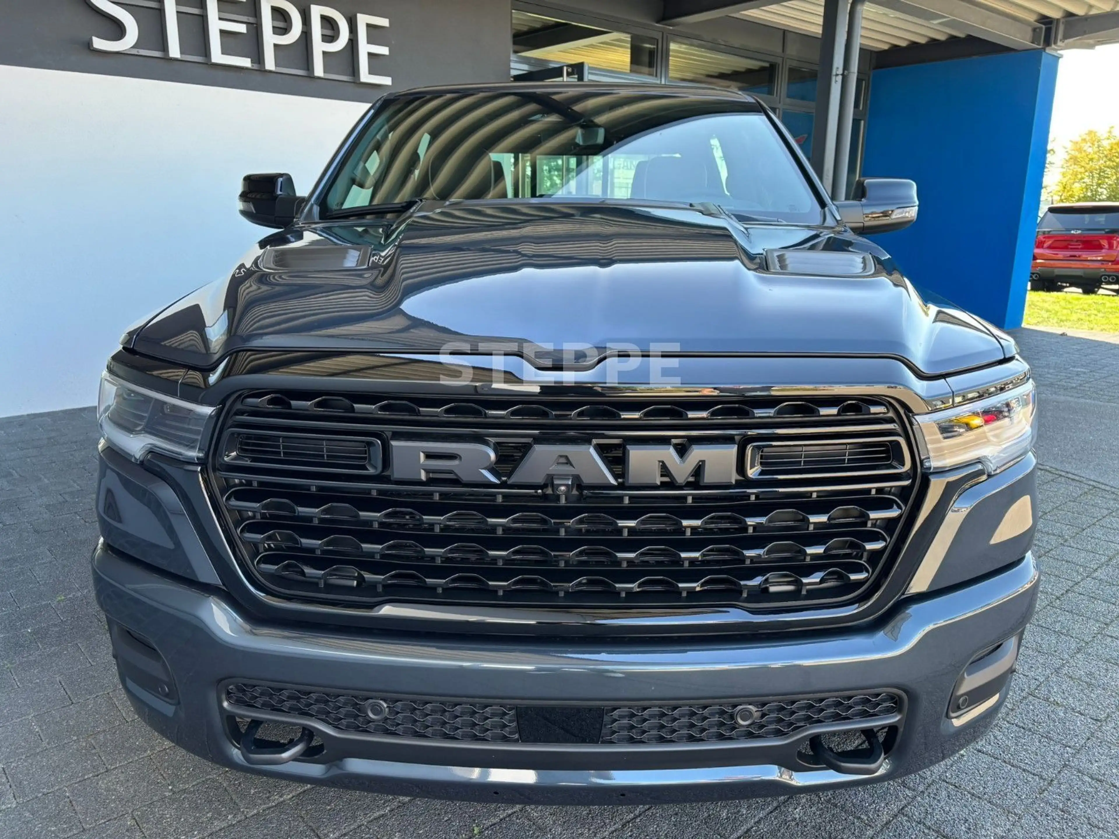 Dodge RAM 2026 RAM 1500 Limited Night 5,7LV8 Rambox MWK — photo 2