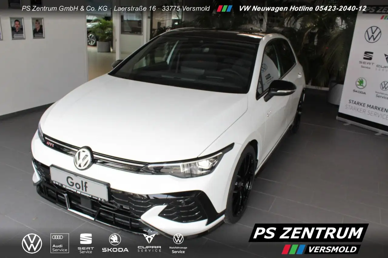 Volkswagen Golf GTI