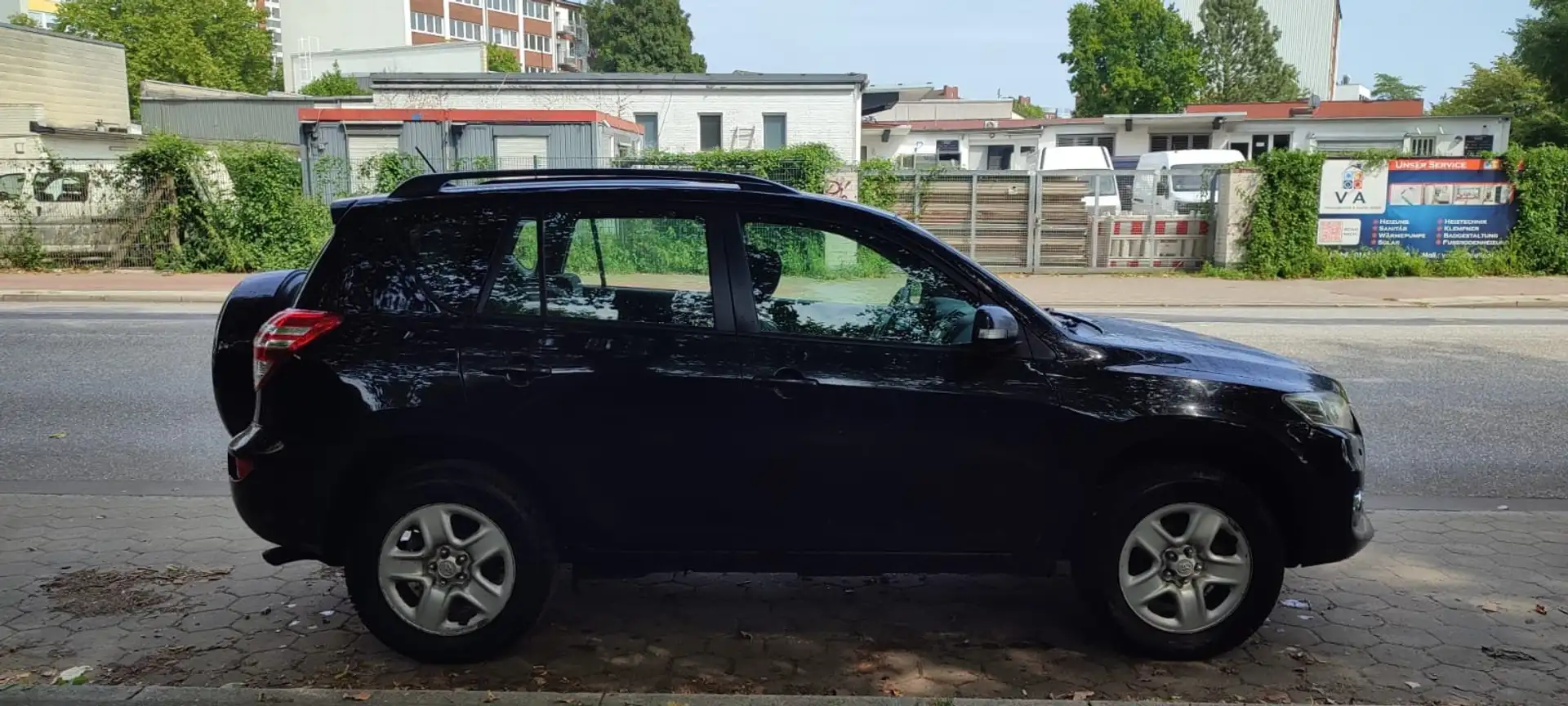 Toyota RAV 4 Toyota RAV4 D4D 2011 Schwarz - 2