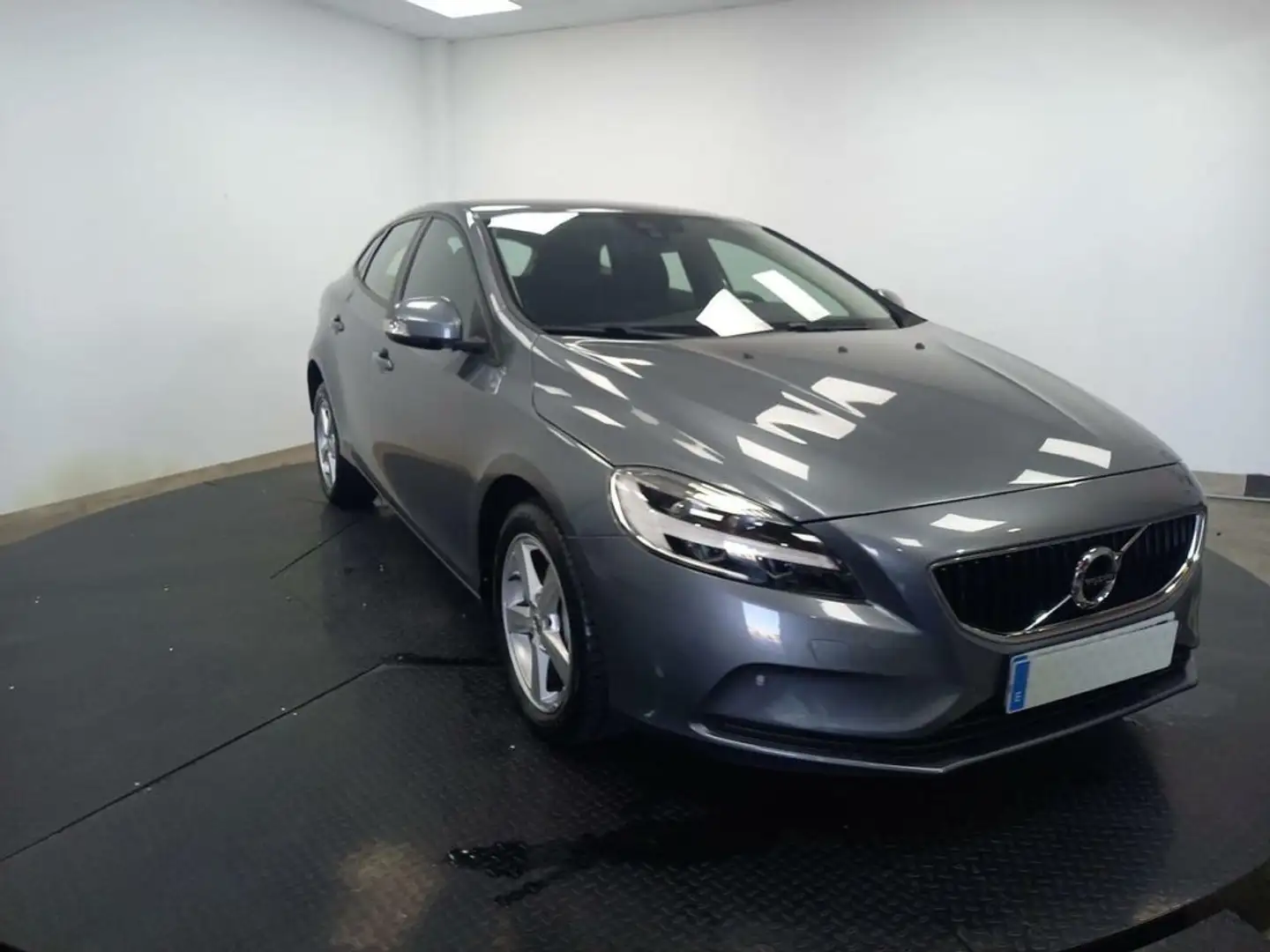 Volvo V40 1.5 T2 BLACK EDITION GEAR.GPF Gris - 1