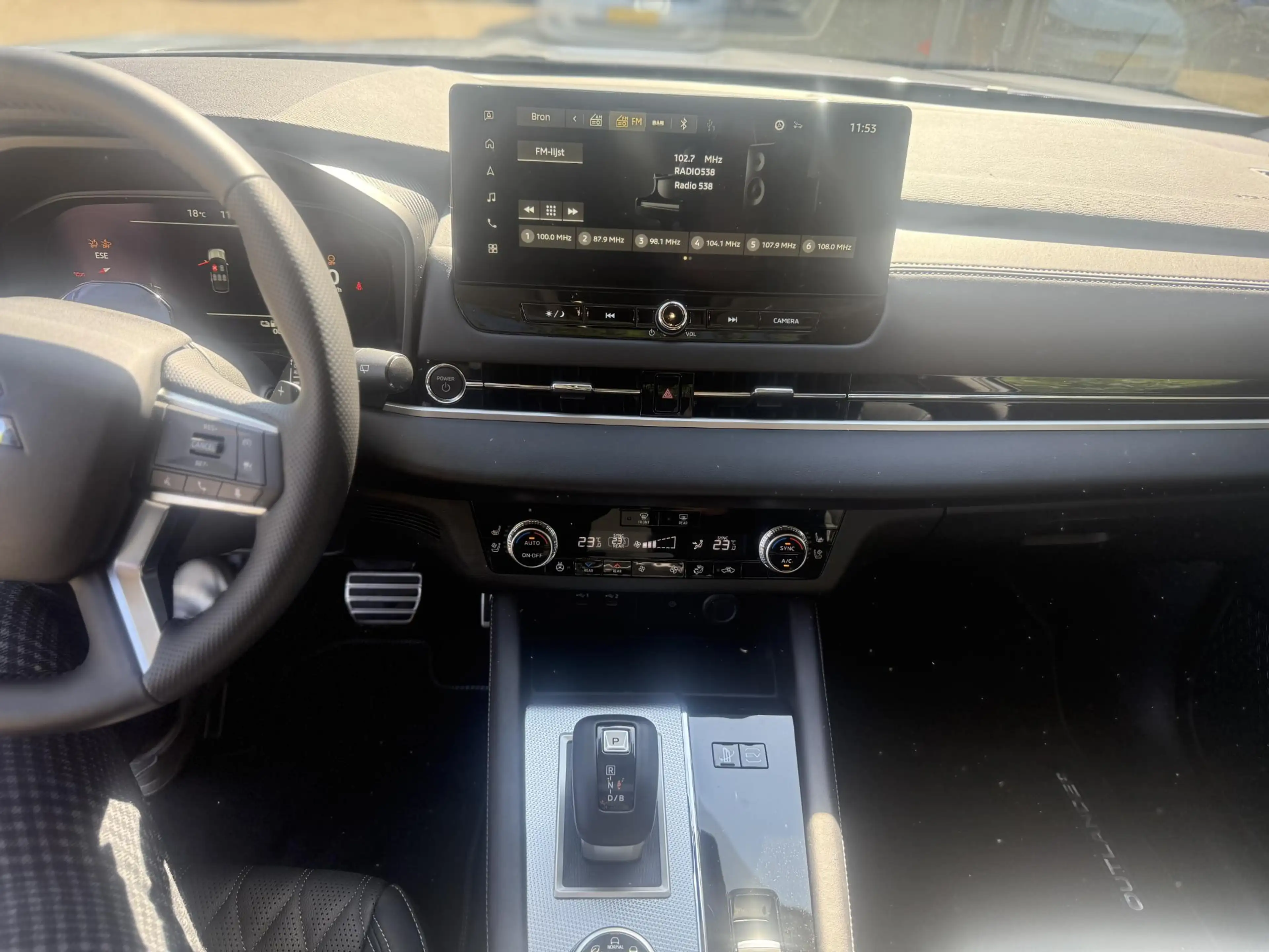 Mitsubishi Outlander 2.4 PHEV Limited Edition — photo 9