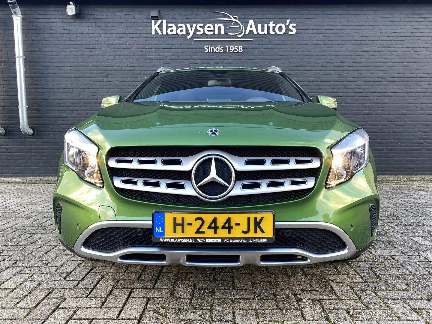 Mercedes-Benz GLA 200 Premium Plus | navigatie | lederen sportstoelen | Zielony - 2