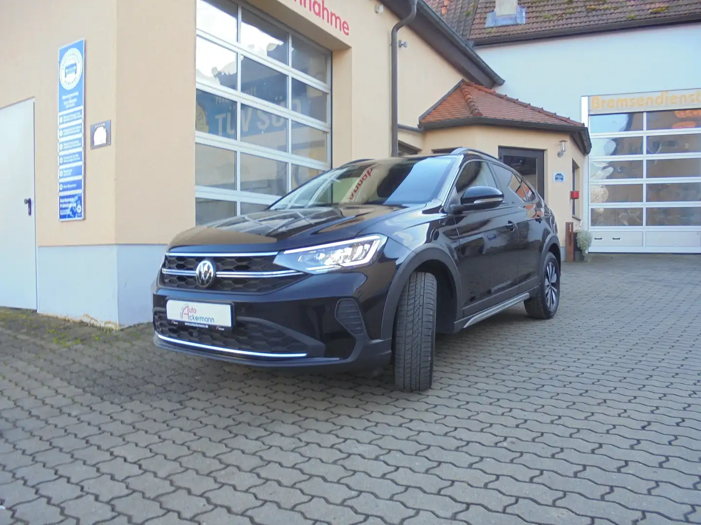 Volkswagen Taigo 1.0 TSI Move DSG LED Schwarz - 1