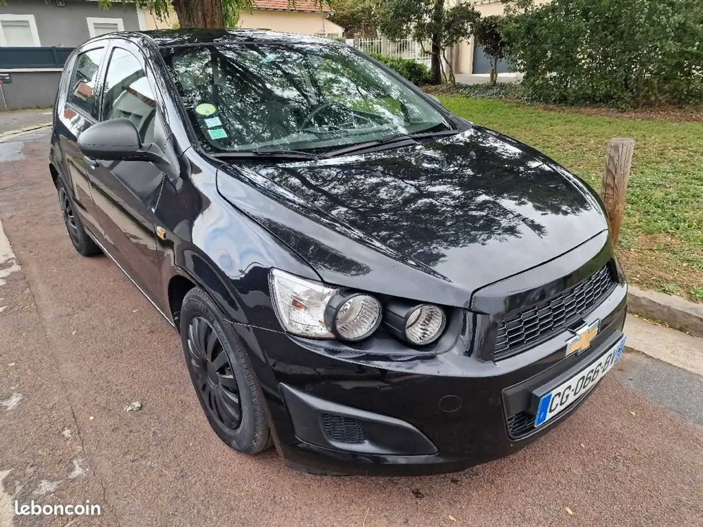 Chevrolet Aveo 1.3 vcdi 75ch start-stop lt Noir - 2