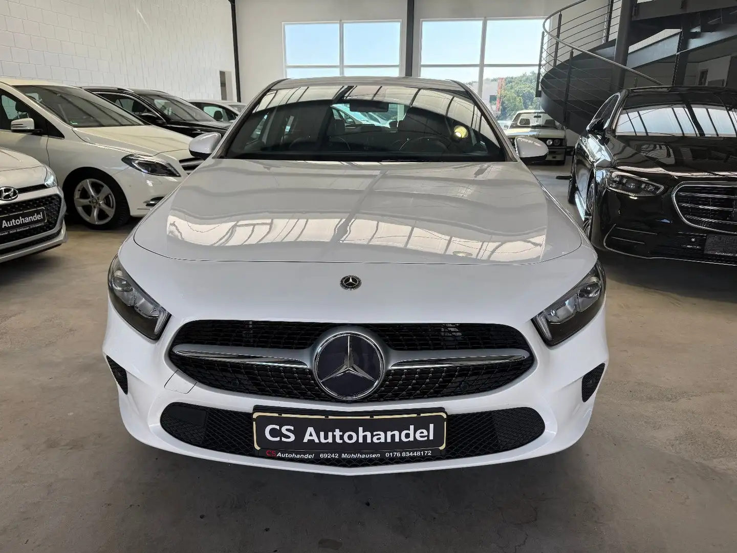 Mercedes-Benz A 200 7G-DCT*Progressive-LED-MBUX* Blanc - 2