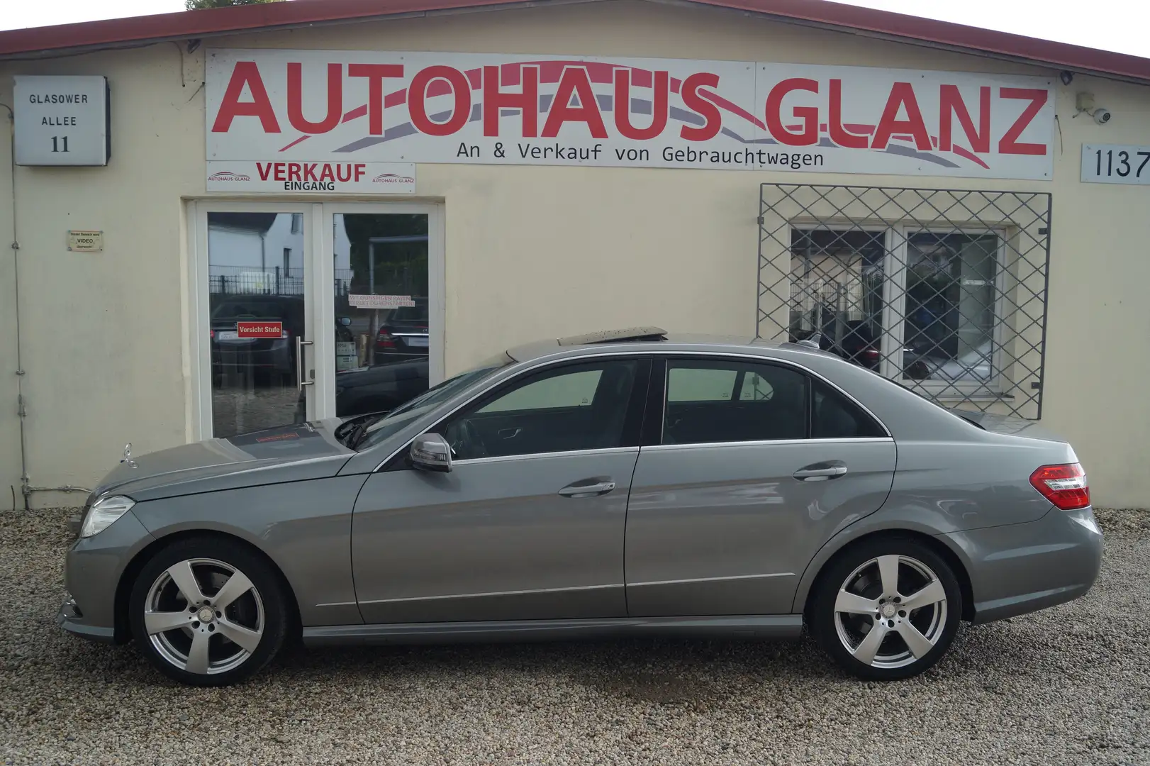 Mercedes-Benz E 250 E 250 CDI BlueEfficiency AMG 57 tkm Grigio - 2