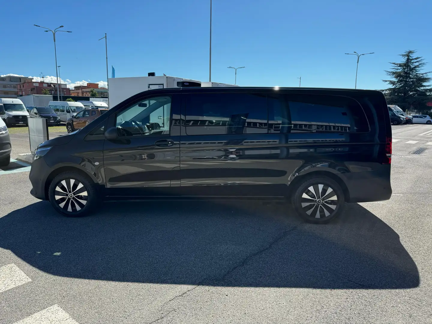 Mercedes-Benz Vito long tourer - 1