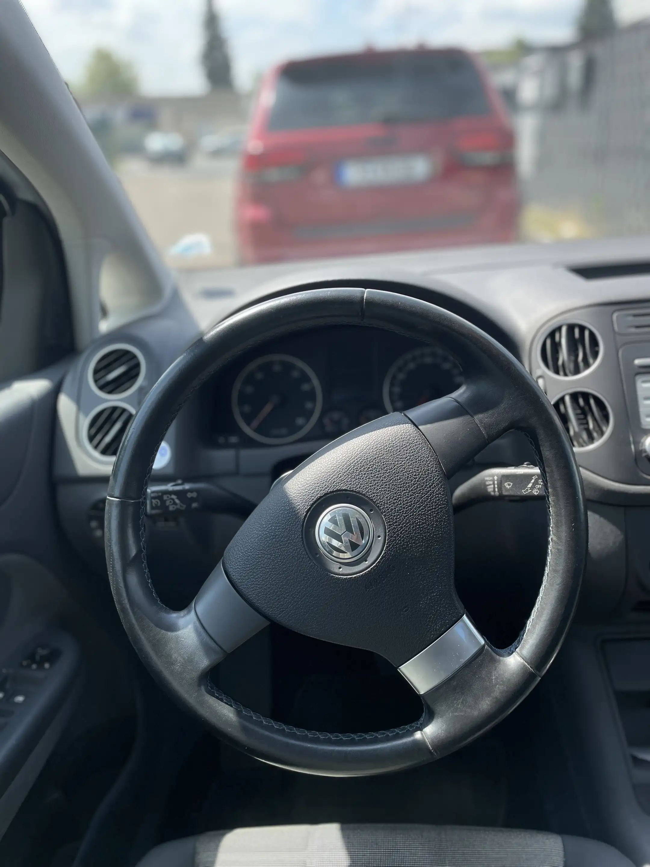 Volkswagen Golf Plus Tour — photo 15