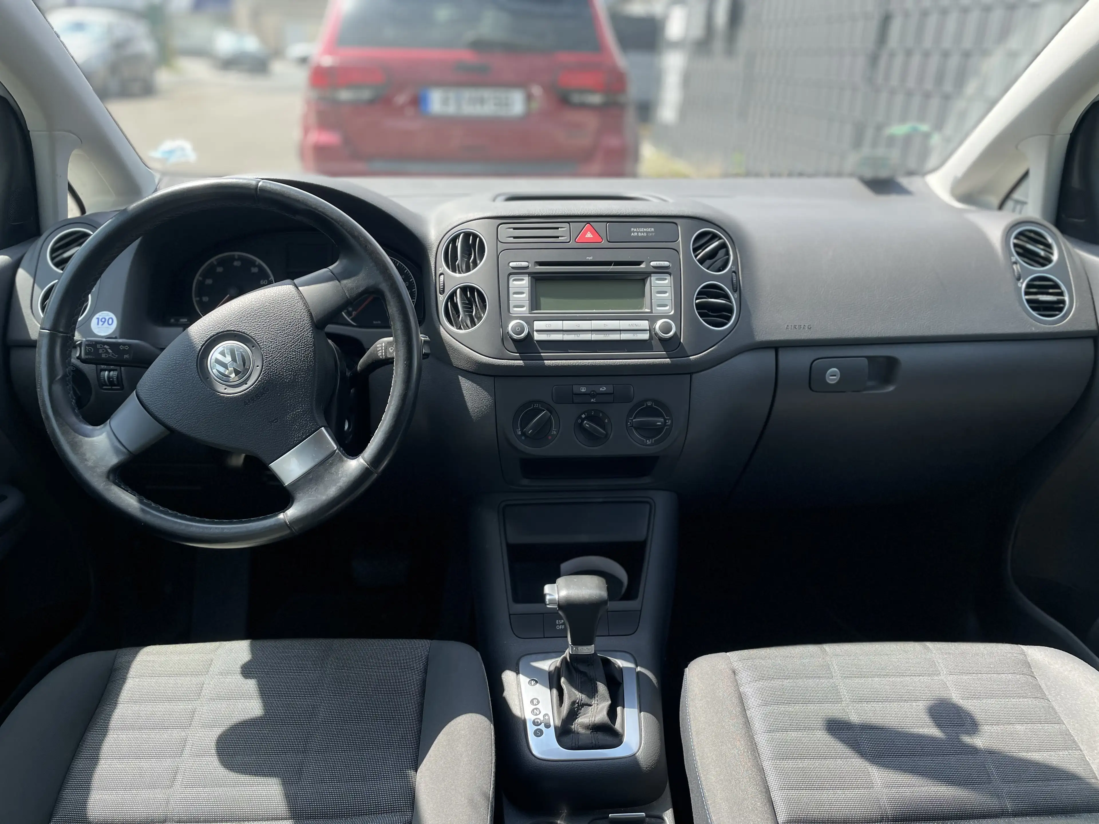 Volkswagen Golf Plus Tour — photo 13