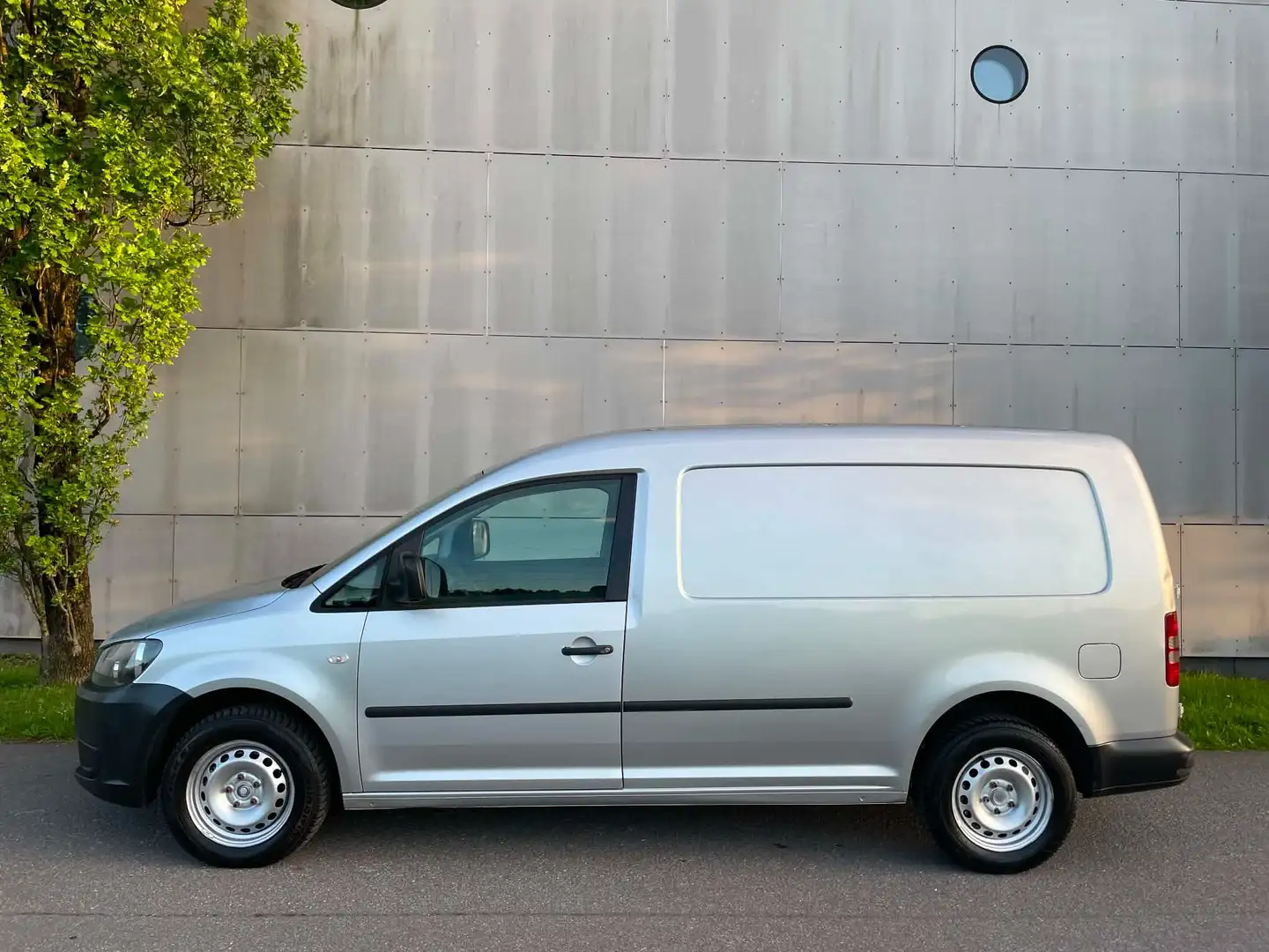 Volkswagen Caddy Maxi Kasten 1,6 TDI DPF Grau - 2