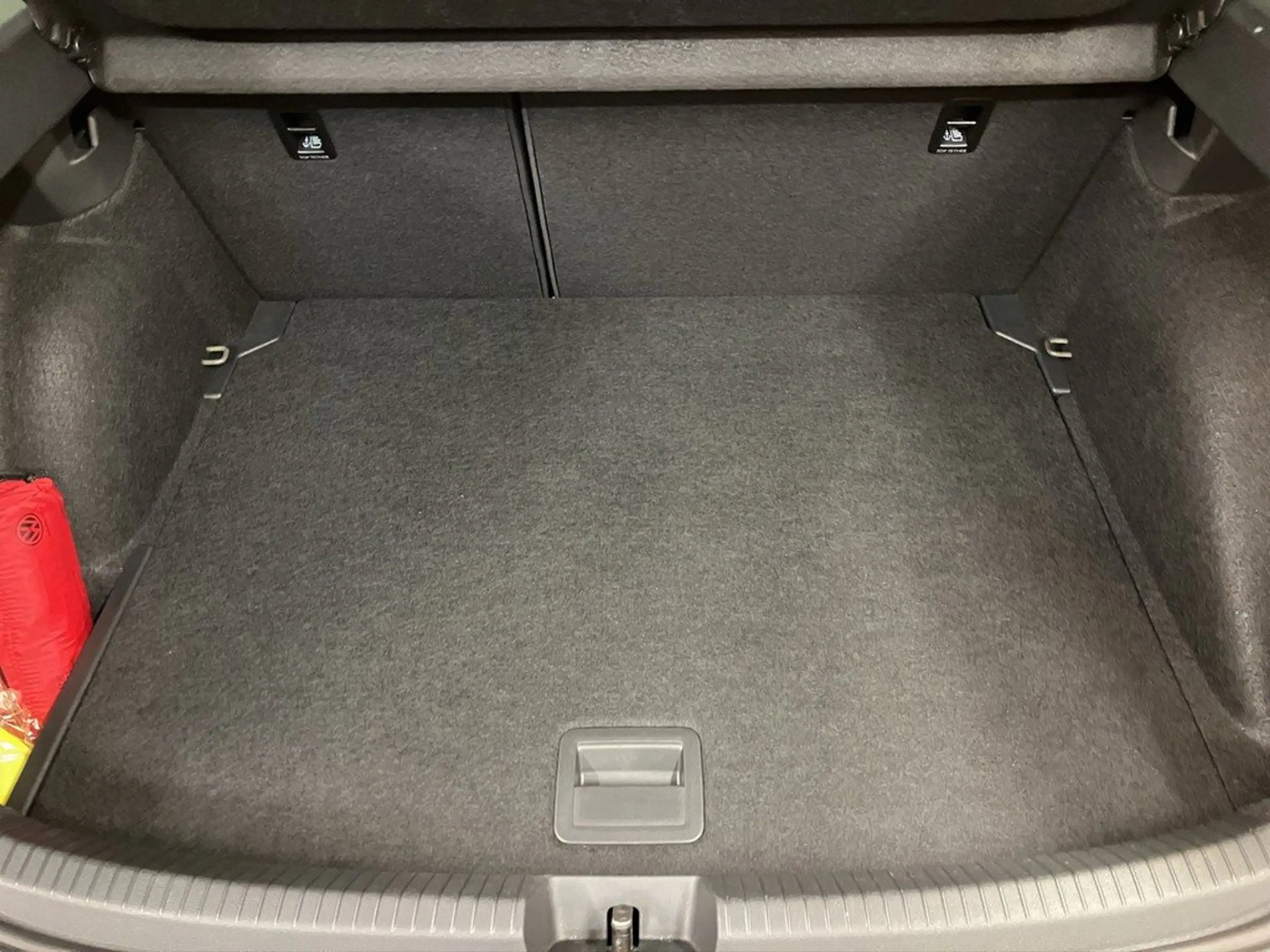 Volkswagen Taigo 1.0 TSI R line Matrix ACC App Connect — photo 15